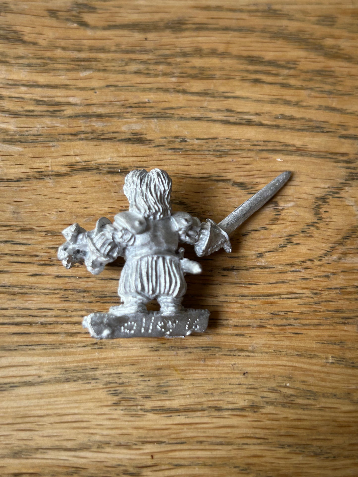 Hybrid miniatures dwarf adventurer 1 Bob Olley sculpt