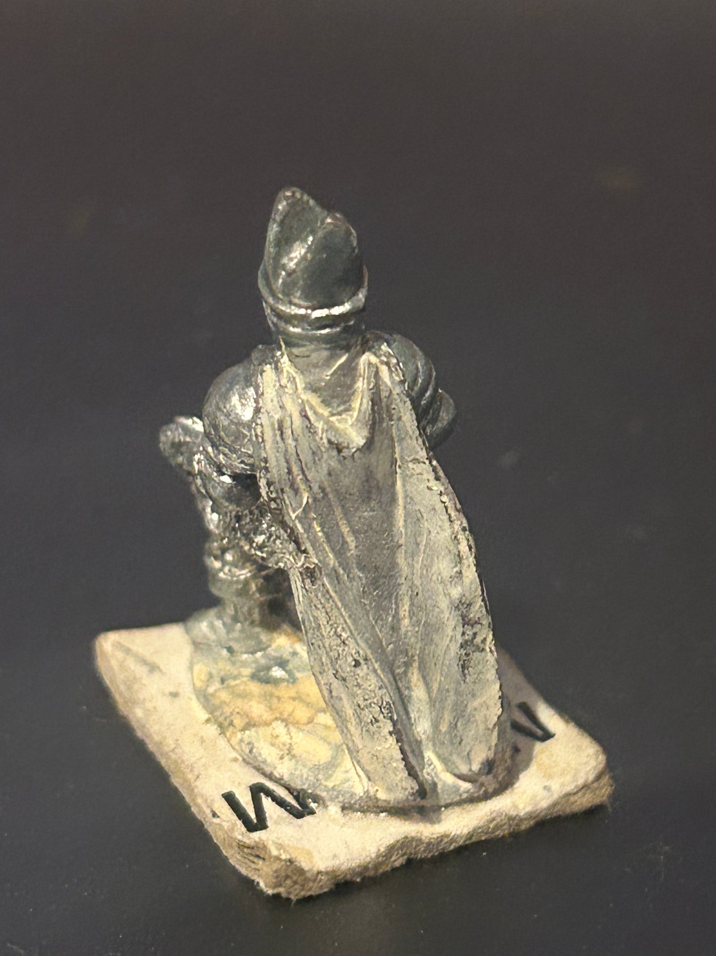 Citadel GW Warhammer fantasy 1980s C03 Clerics (1C-13) Bishop w. flail Pre-slotta Metal bretonnian or dungeons and dragons