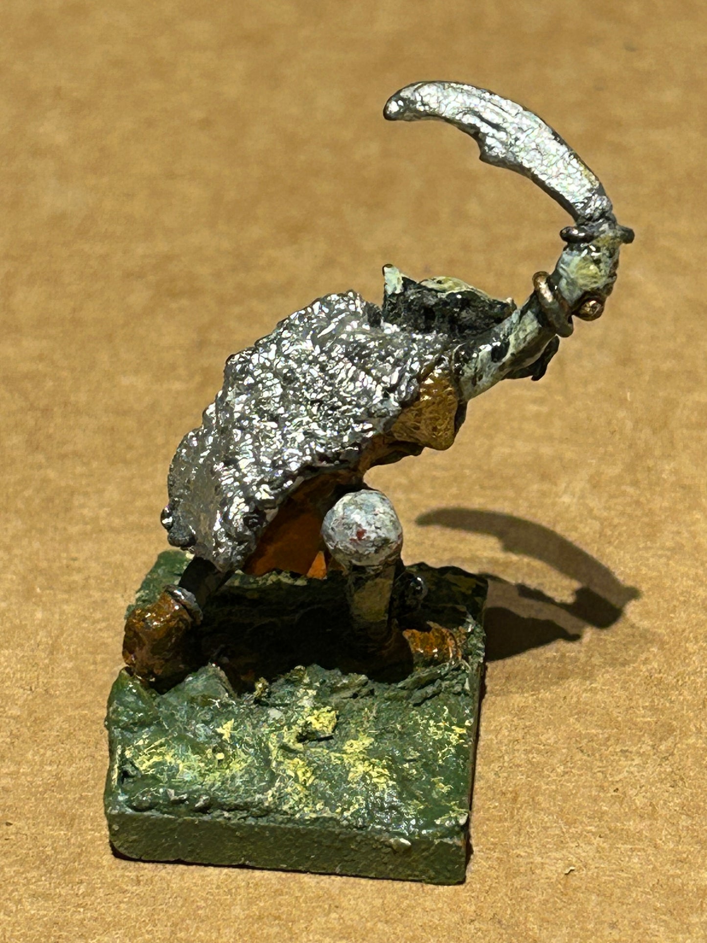 Citadel - Pre Slotta - Warhammer - C15 armoured Orc Warrior chieftain with sword and flail