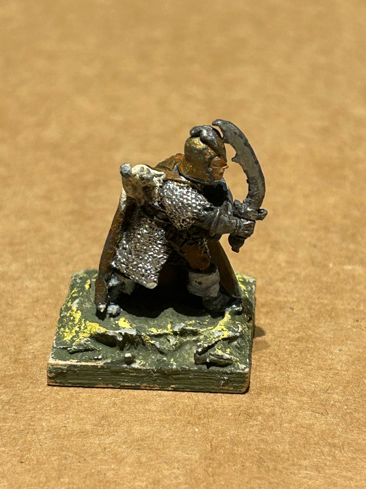 Citadel 'C' Series C09 Dark Elf black guard guardsman with sword and great bow pre slotta warhammer fantasy