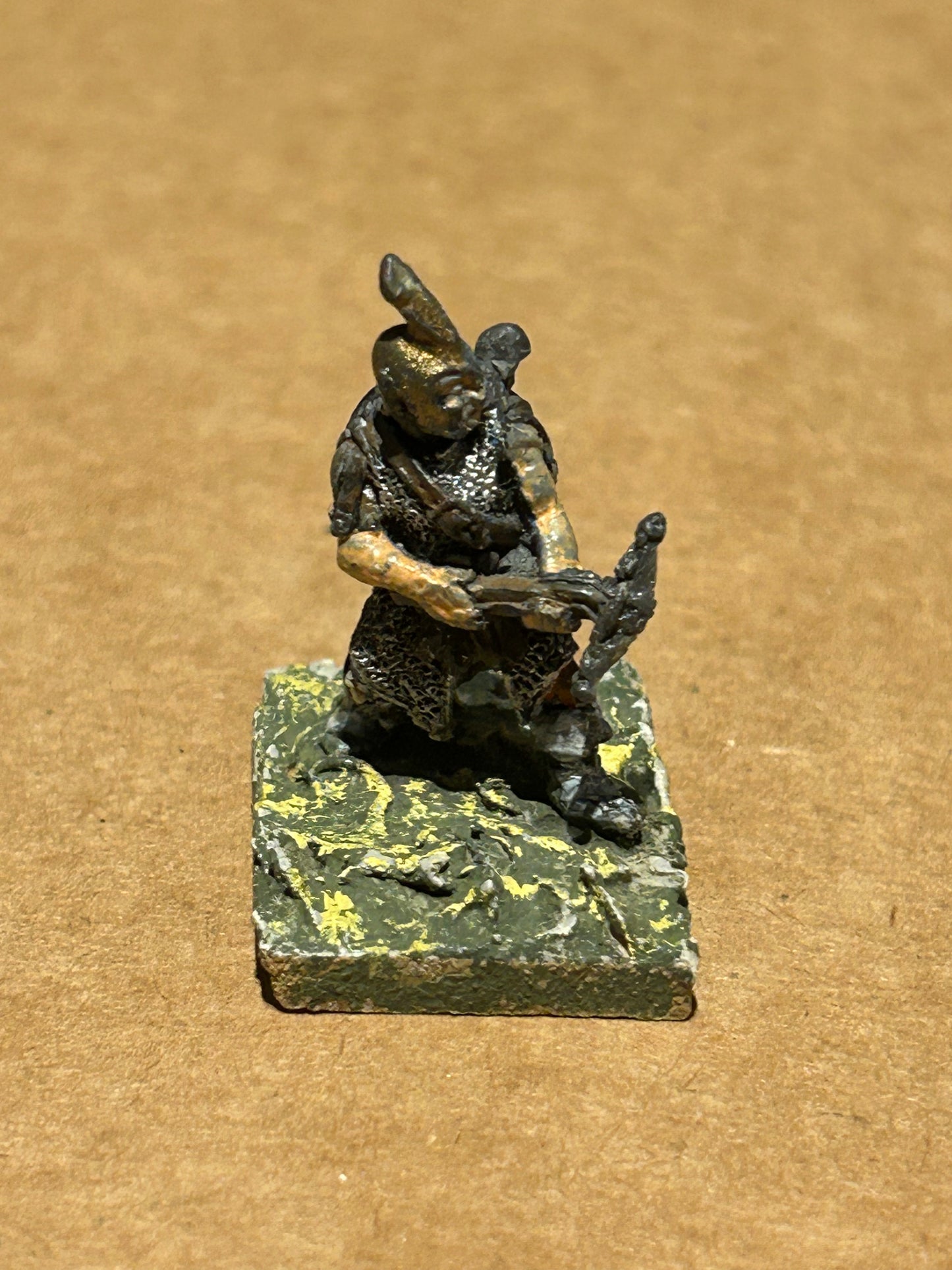 Citadel 'C' Series C09 Dark Elf Warrior Loading Crossbow pre slotta warhammer fantasy