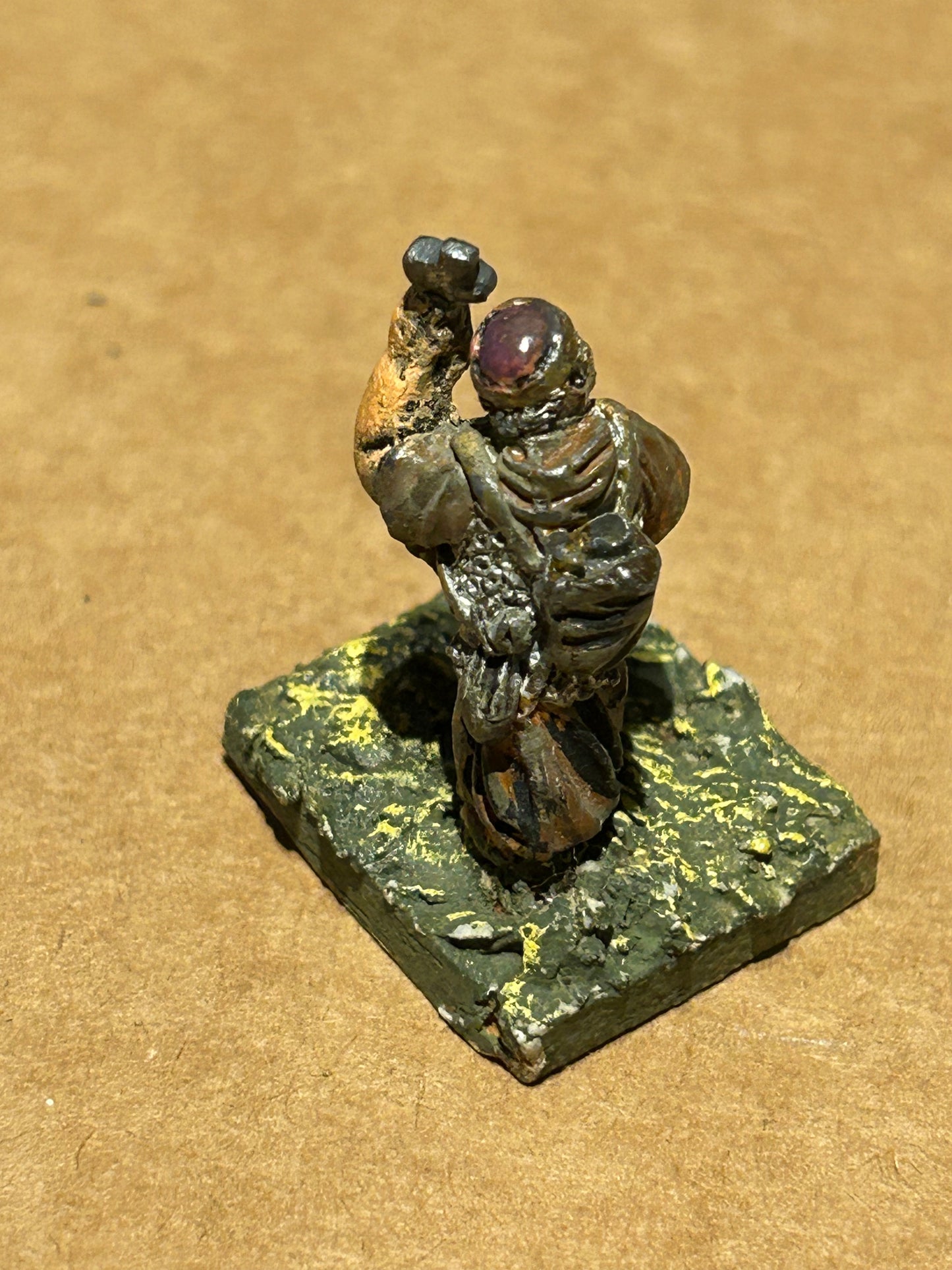 Citadel Pre Slotta - Warhammer - Fantasy Adventurers FA3, Cleric w/ Cross 1982 B