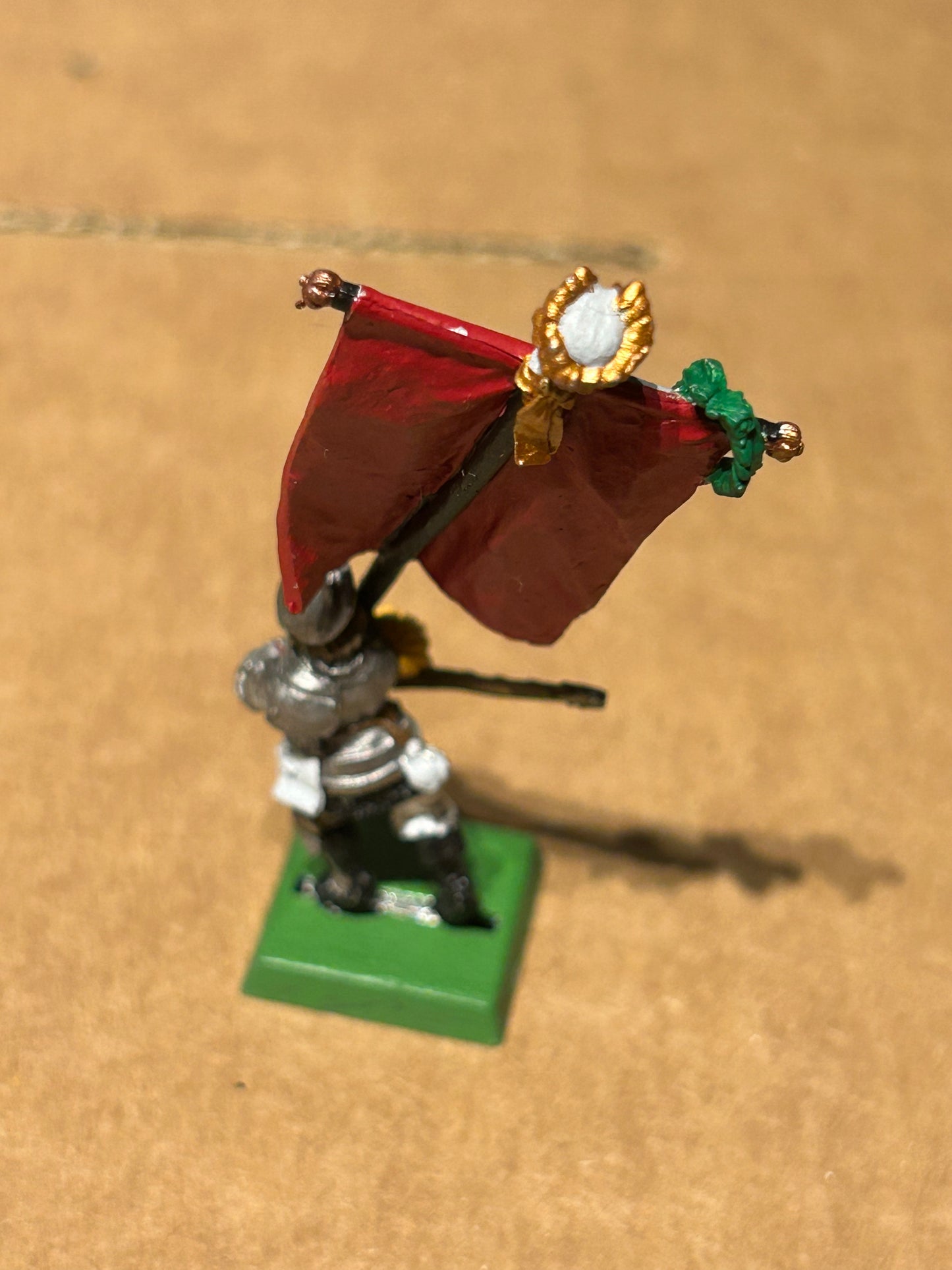 Warhammer Fantasy Old World Empire GreatSword standard bearer