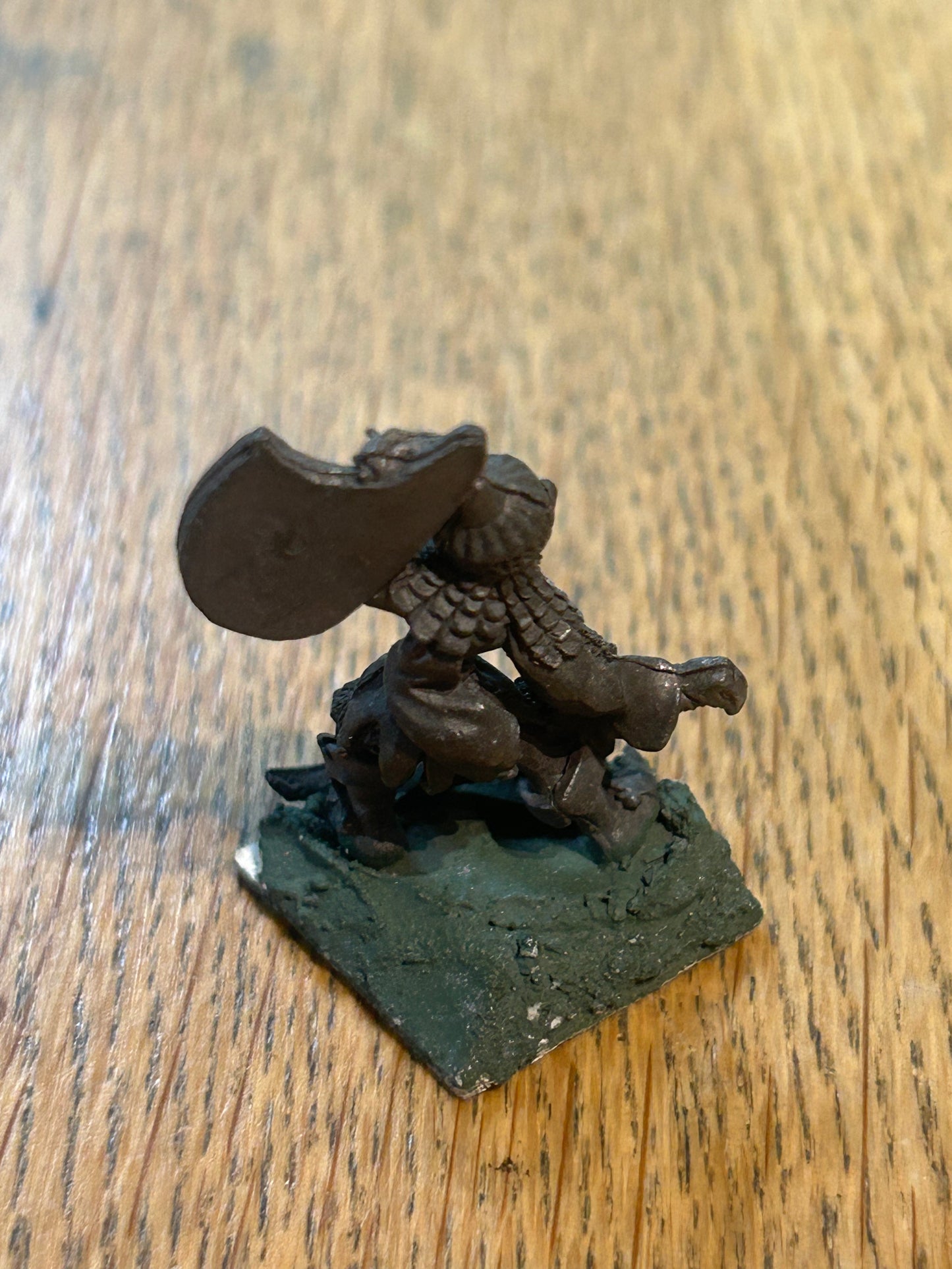 Warhammer fantasy c08 high elf fighter with sword and shield