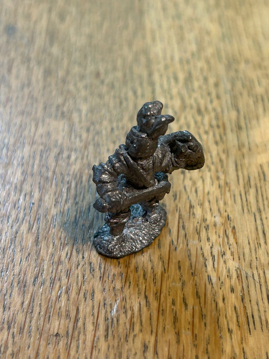 Vintage Citadel preslotta Fantasy Adventurers FA10-1 “ Paladin c/w sword “ bretonnian knight proxy