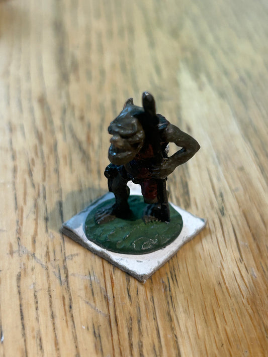 Citadel - Pre Slotta - Warhammer - C16  Orc Warrior -  with axe and spear 1984 Fantasy tribes orcs FTO9 orc advancing with axe and spear (spear tip is a little blunted)