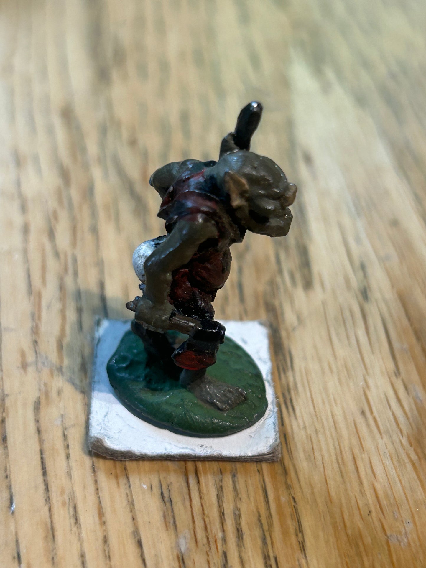 Citadel - Pre Slotta - Warhammer - C16 Orc Warrior - with axe and spear 1984 Fantasy tribes orcs FTO9 orc advancing with axe and spear (spear tip is a little blunted)