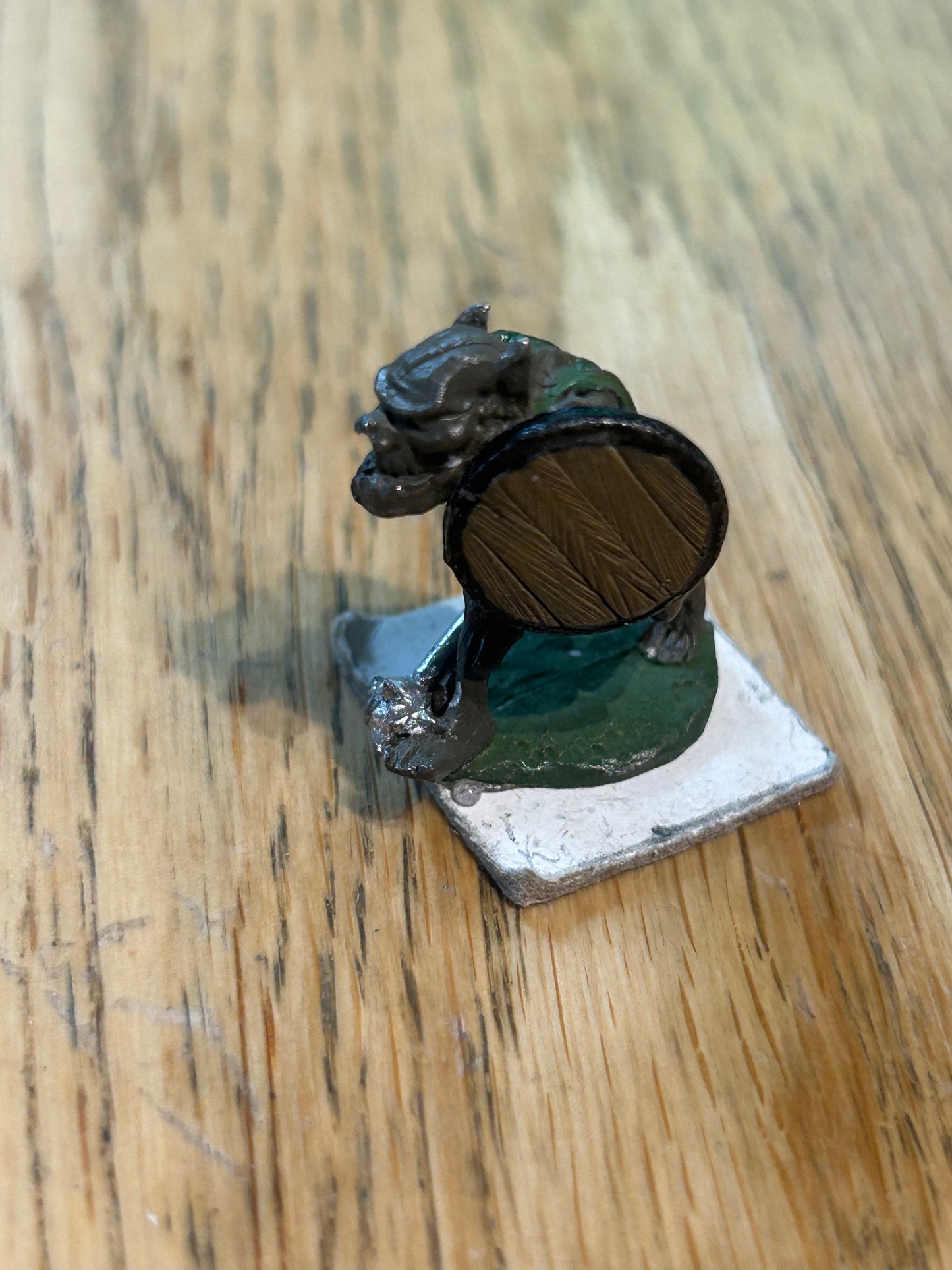 Citadel - Pre Slotta - Warhammer - C15 armoured Orc Warrior - Mace and shield 1984