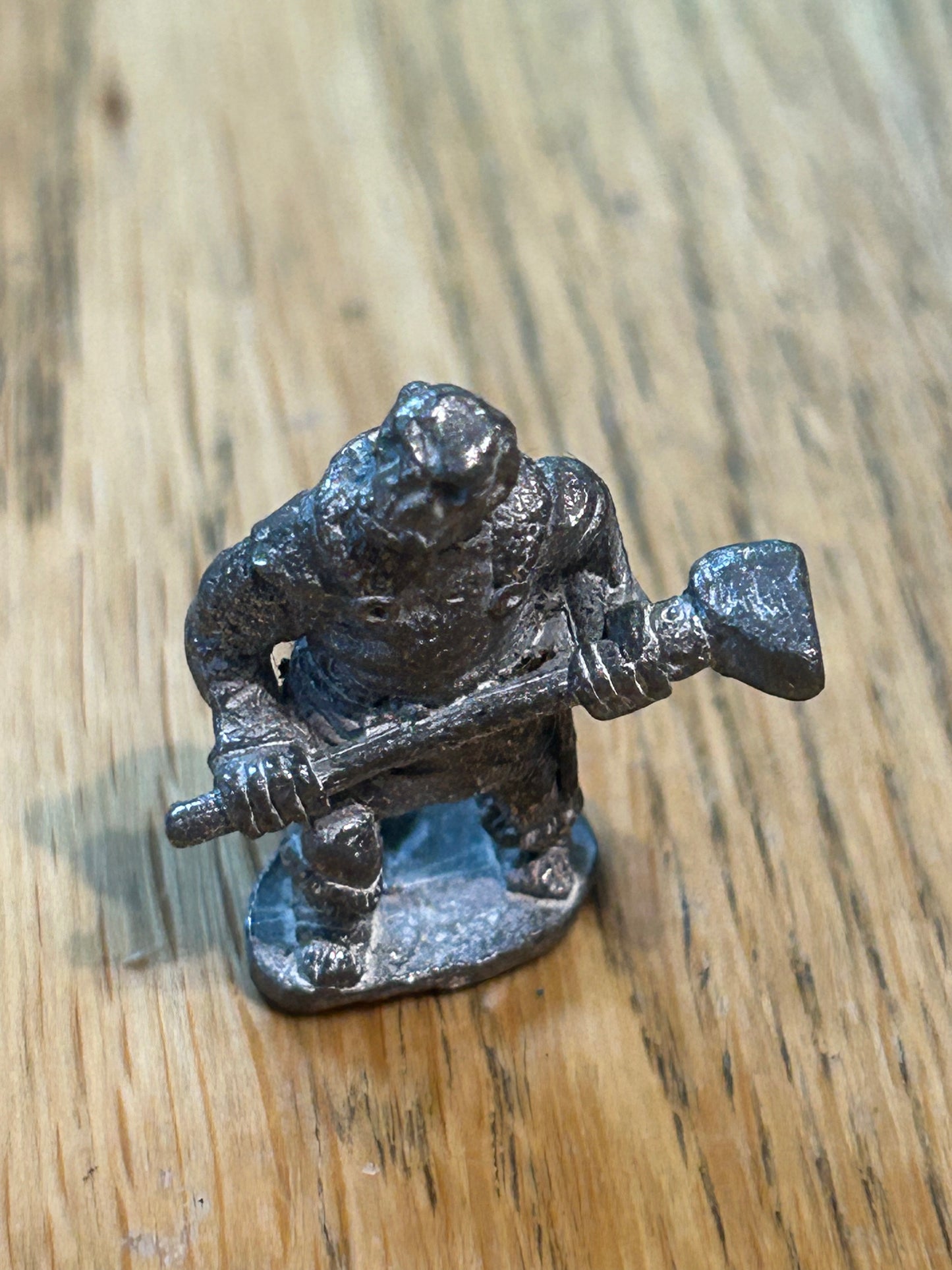 Warhammer fantasy orcs chronicle CM21A
Orc w. Two-handed weapon