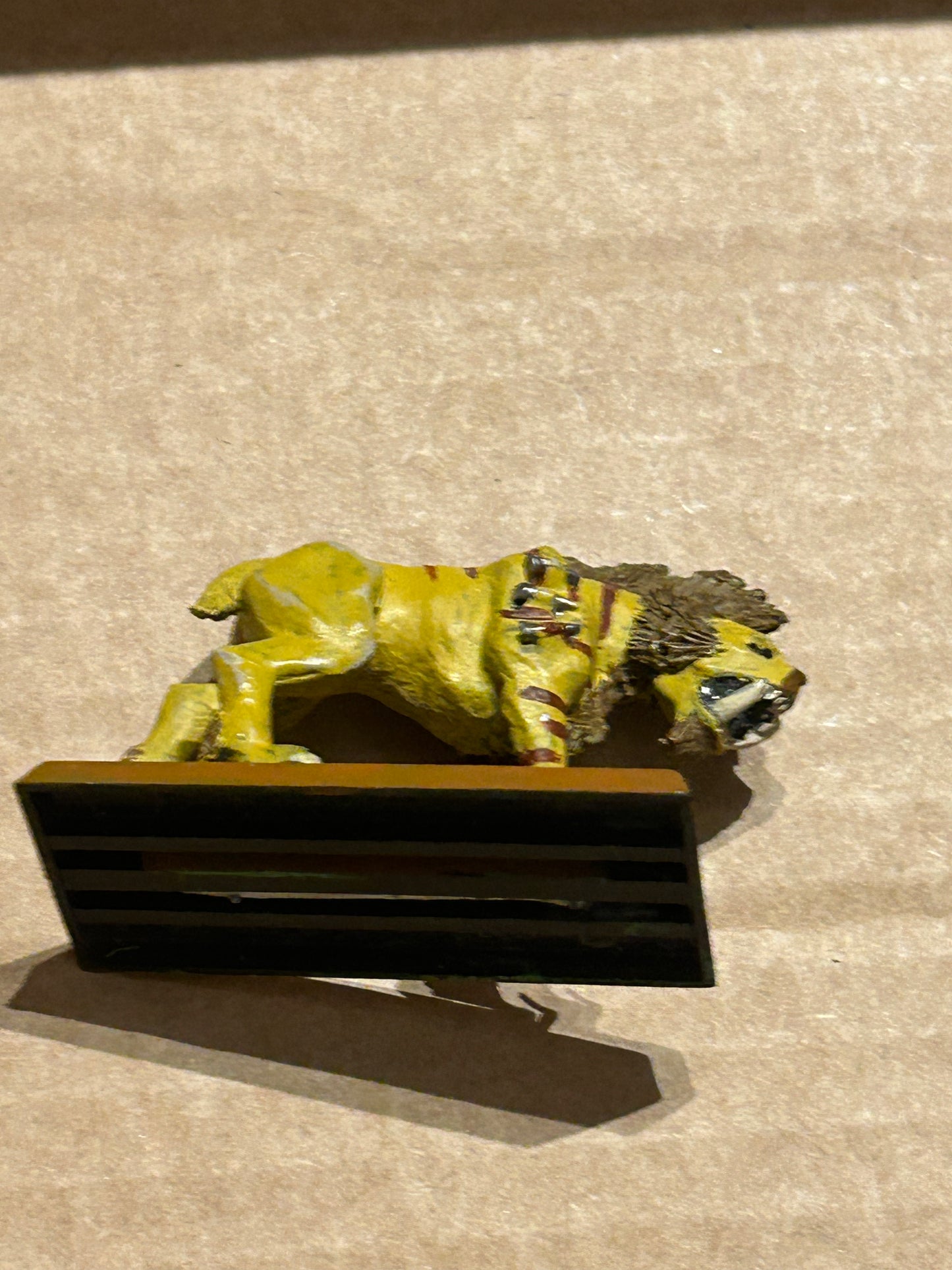 - ogre icebrow hunter with one sabretusk warhammer fantasy metal