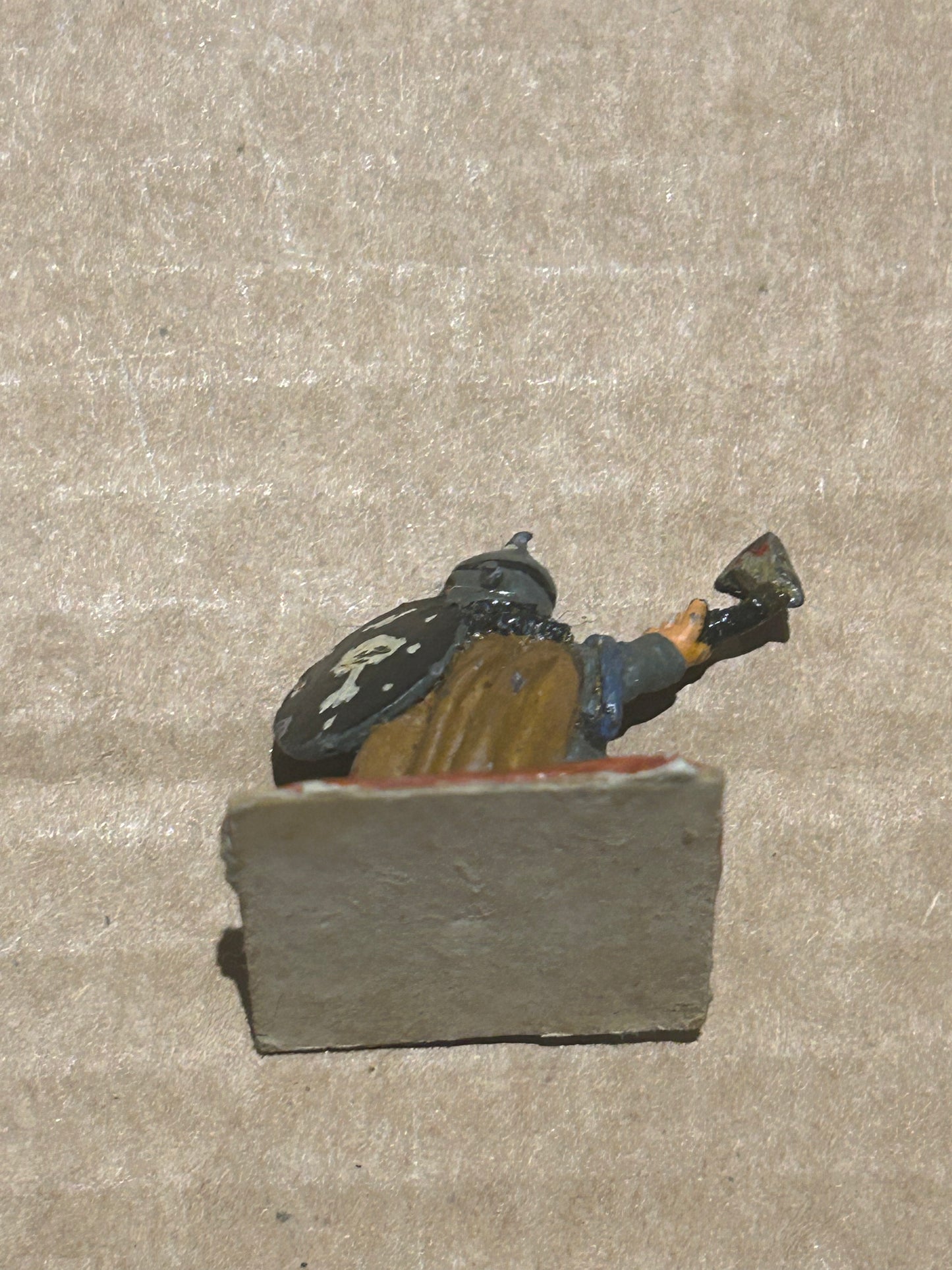 Warhammer fantasy preslotta dwarf with axe and shield