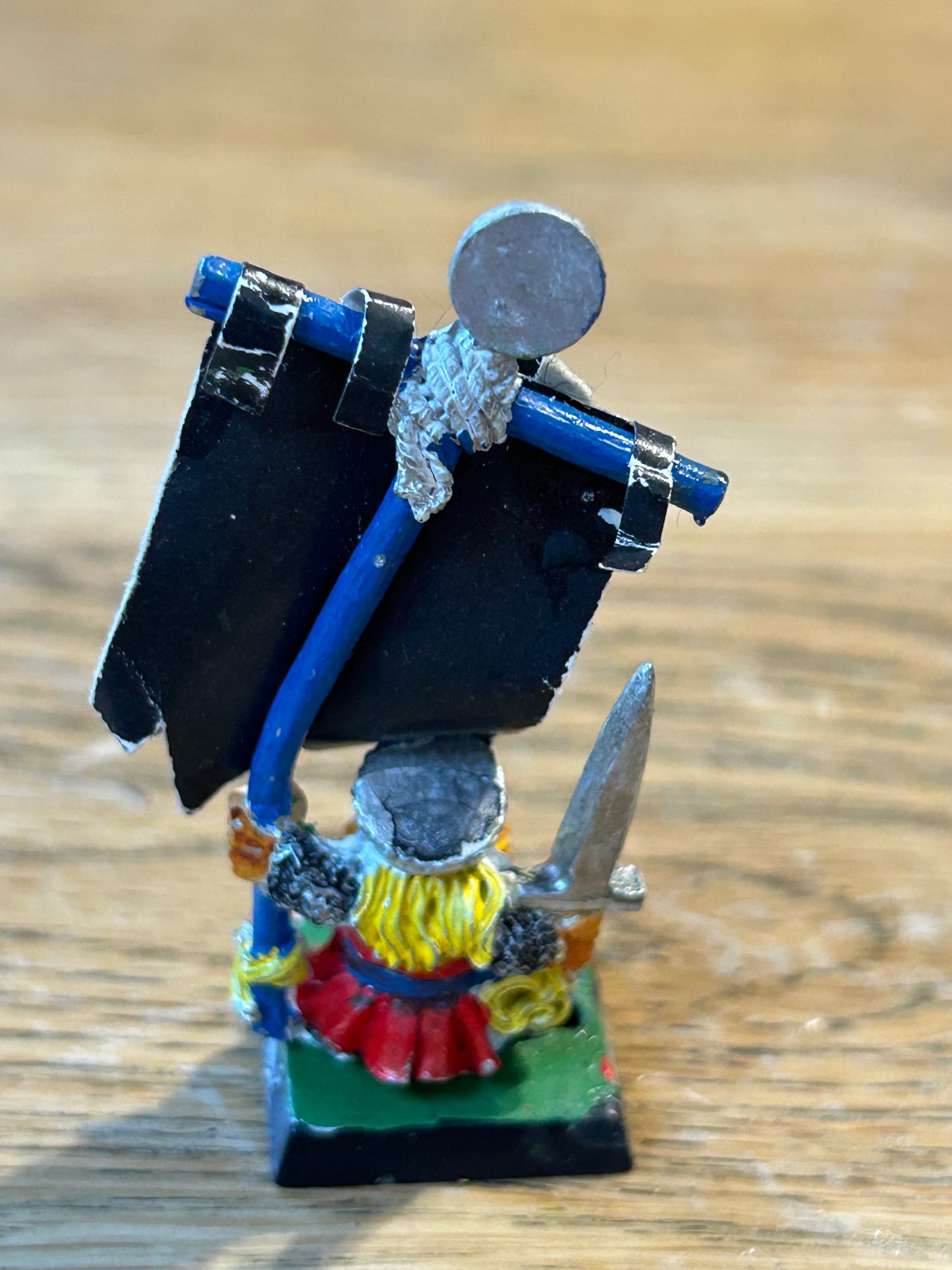 Warhammer fantasy marauder miniatures dwarf long beard standard bearer