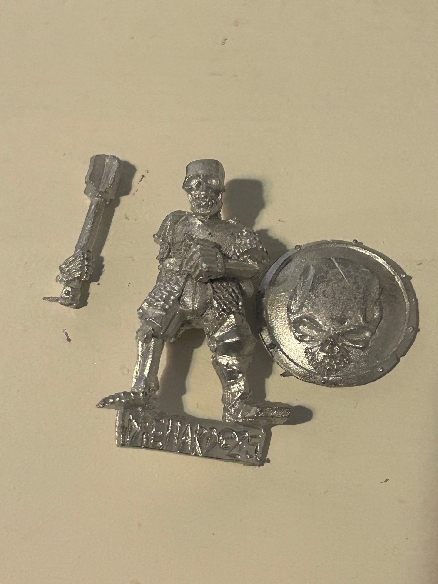 Diehard miniatures Obsidian Legion-Skeletal Renowned Regiment skeleton with mace