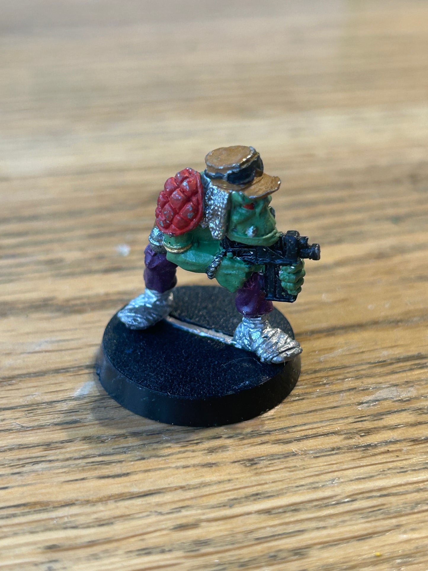 Warhammer 40k rogue trader space ork raider trooper