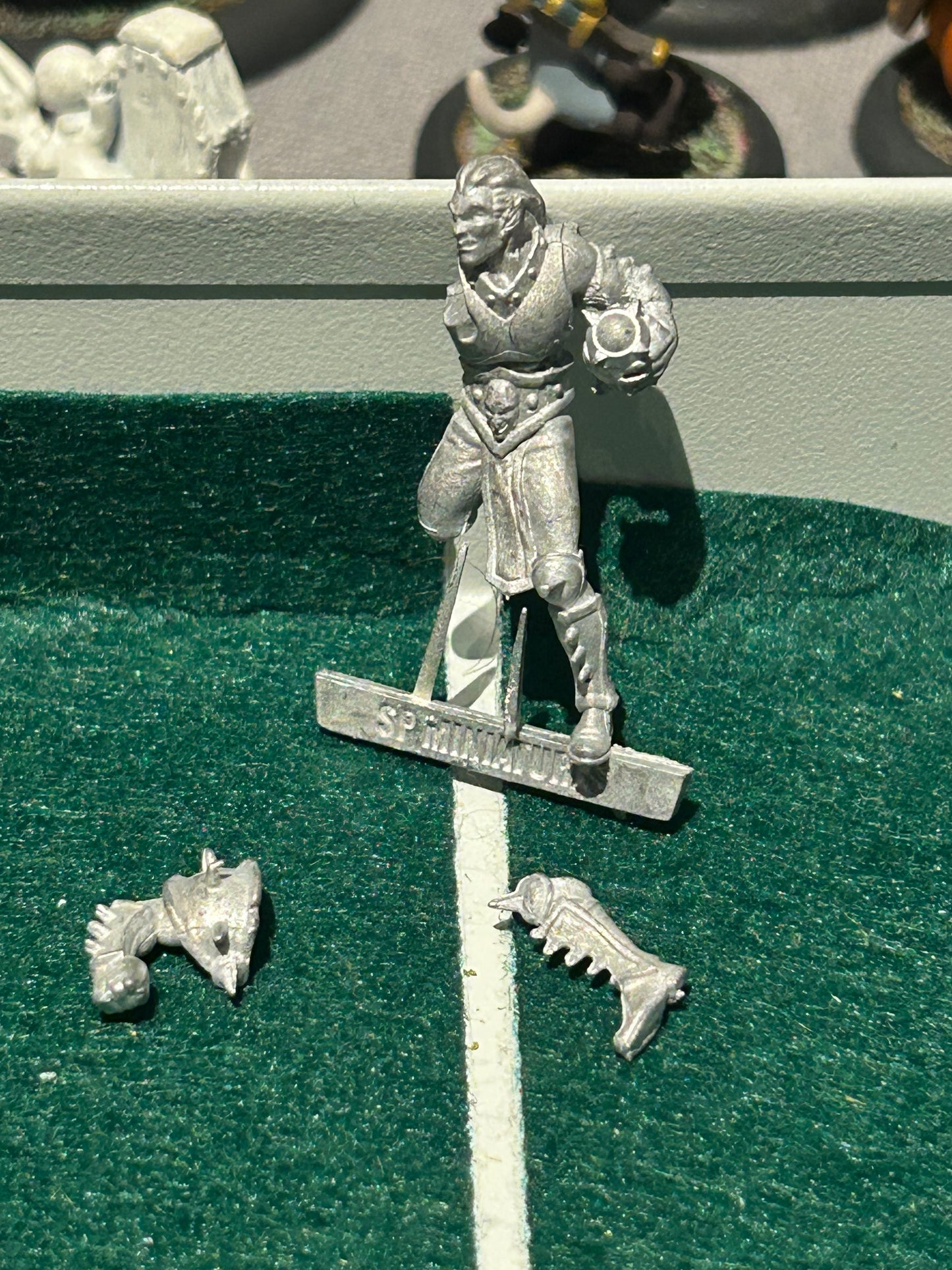 SP miniatures Bloodbowl proxy (looks like an elf but without pointy ears)
