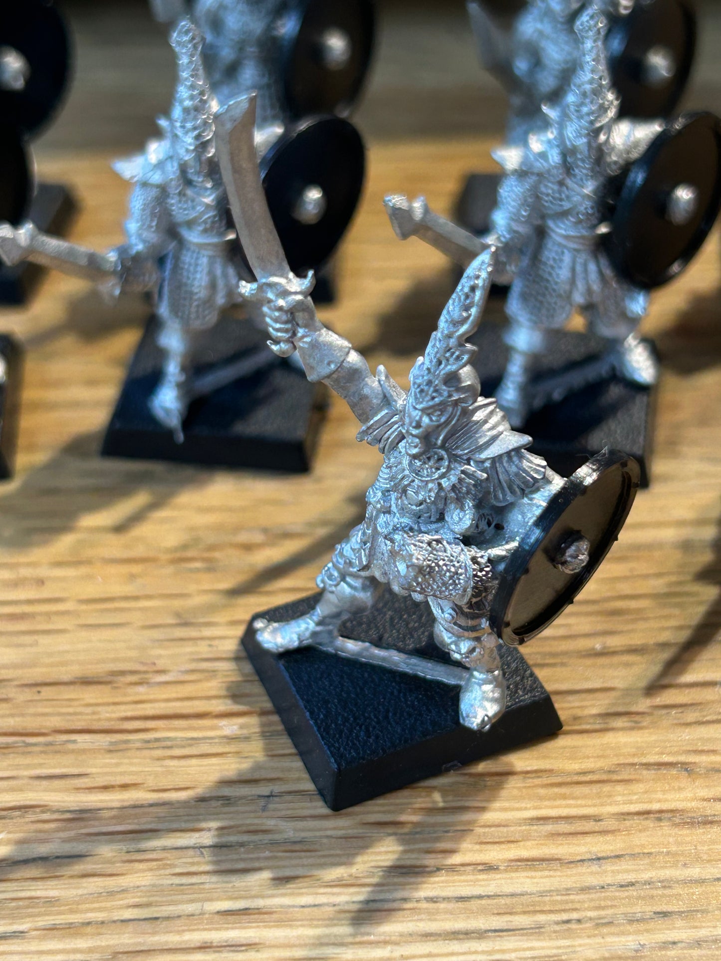 Games Workshop Warhammer Regiments Of Renown RR4 Mengil Manhide's Dark Elves (4 witch elves and 4 troopers and musician)
