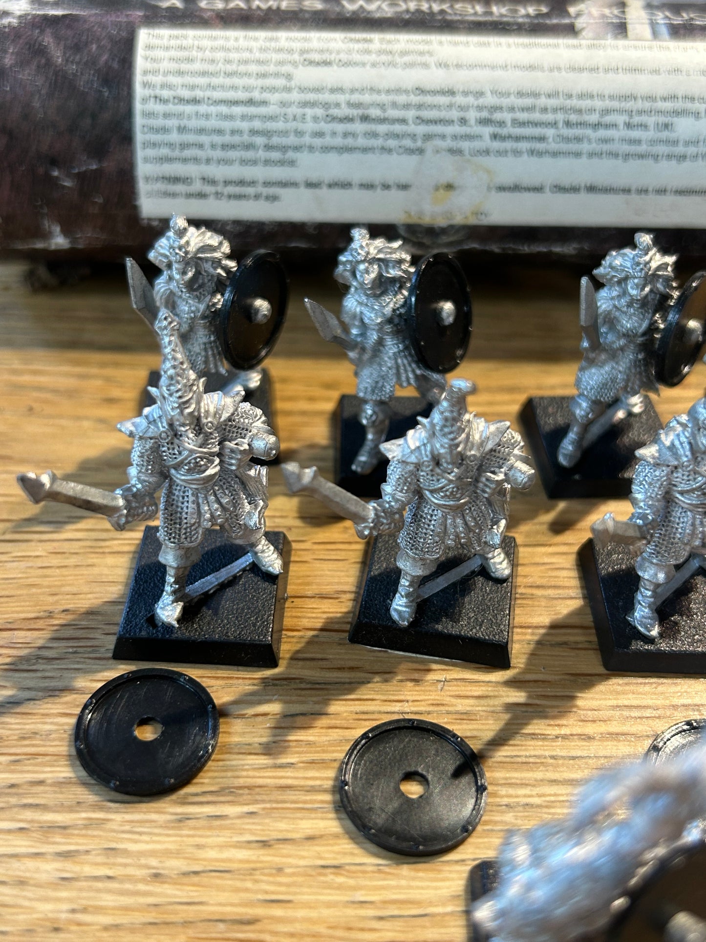 Games Workshop Warhammer Regiments Of Renown RR4 Mengil Manhide's Dark Elves (4 witch elves and 4 troopers and champion)