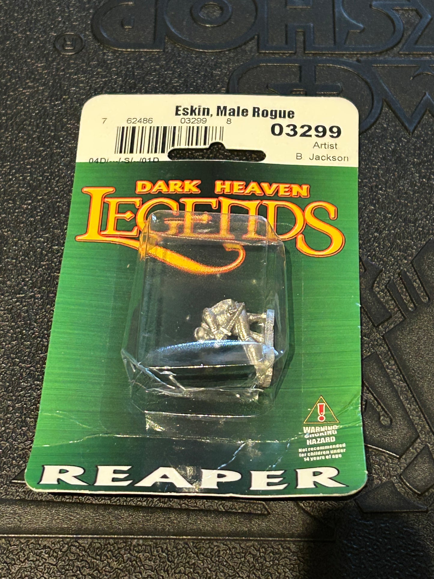 Reaper miniatures dark heaven legends Eskin male rogue