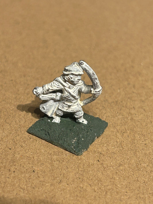 Ral partha 02-027 (a)
Halfling w. Bow collector’s series