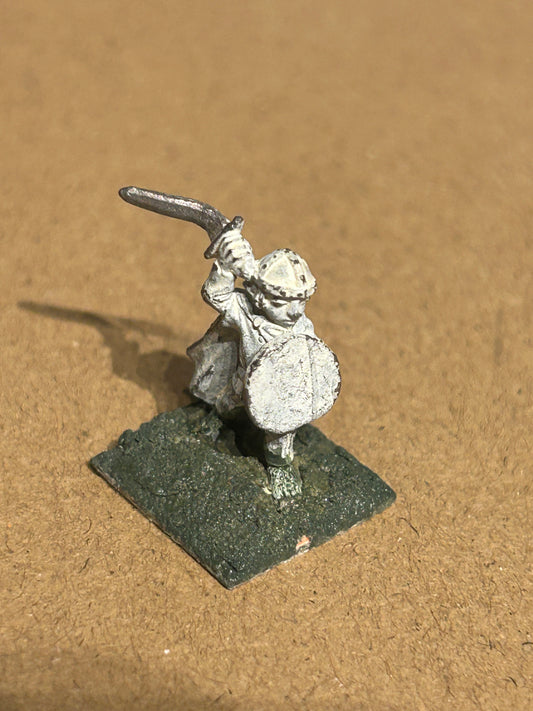 Ral partha halfling with sword collectors series 02-028 (b)