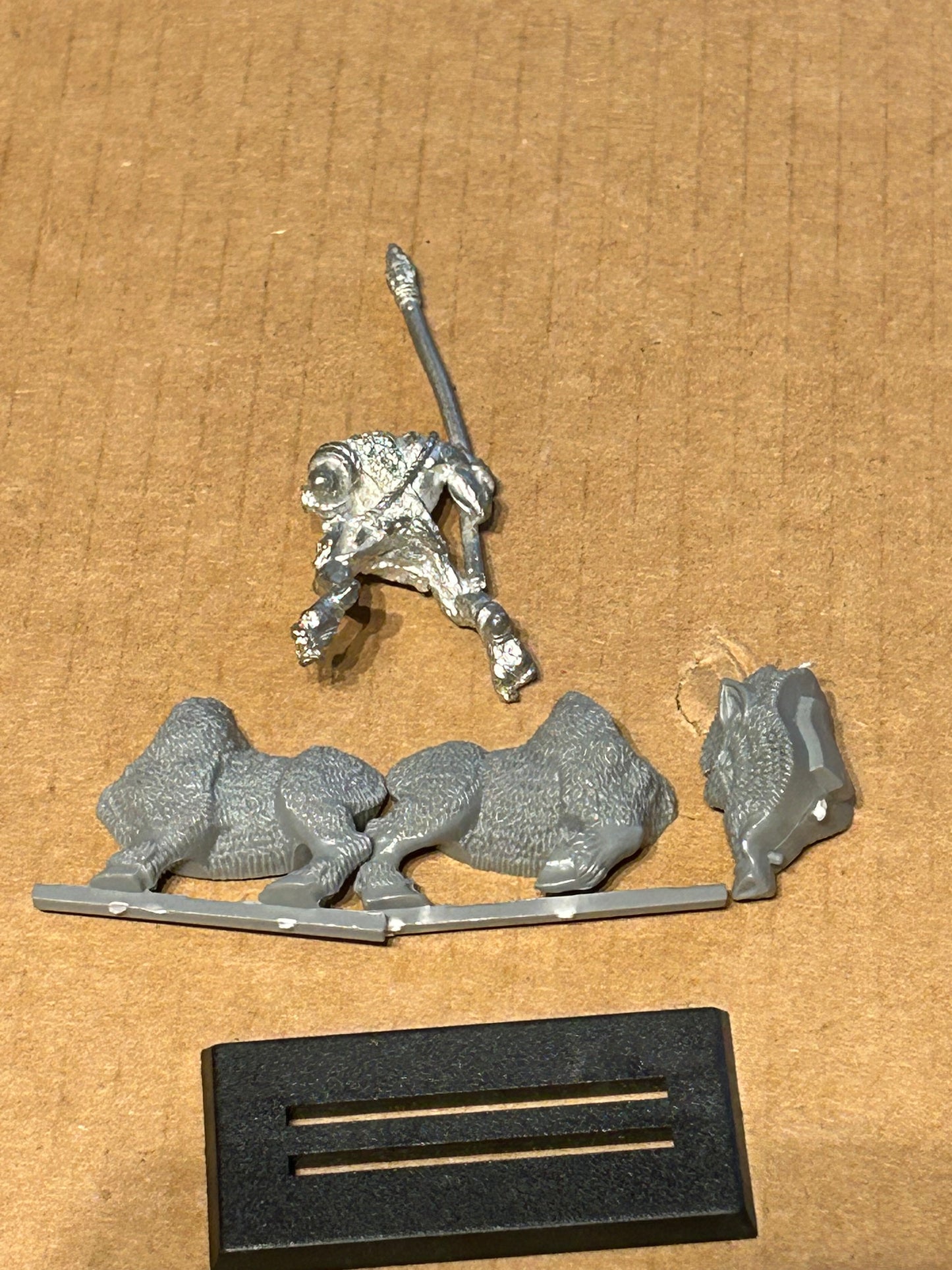 Warhammer Fantasy Battles Old World Savage Orc Boar Boy with spear Games Workshop