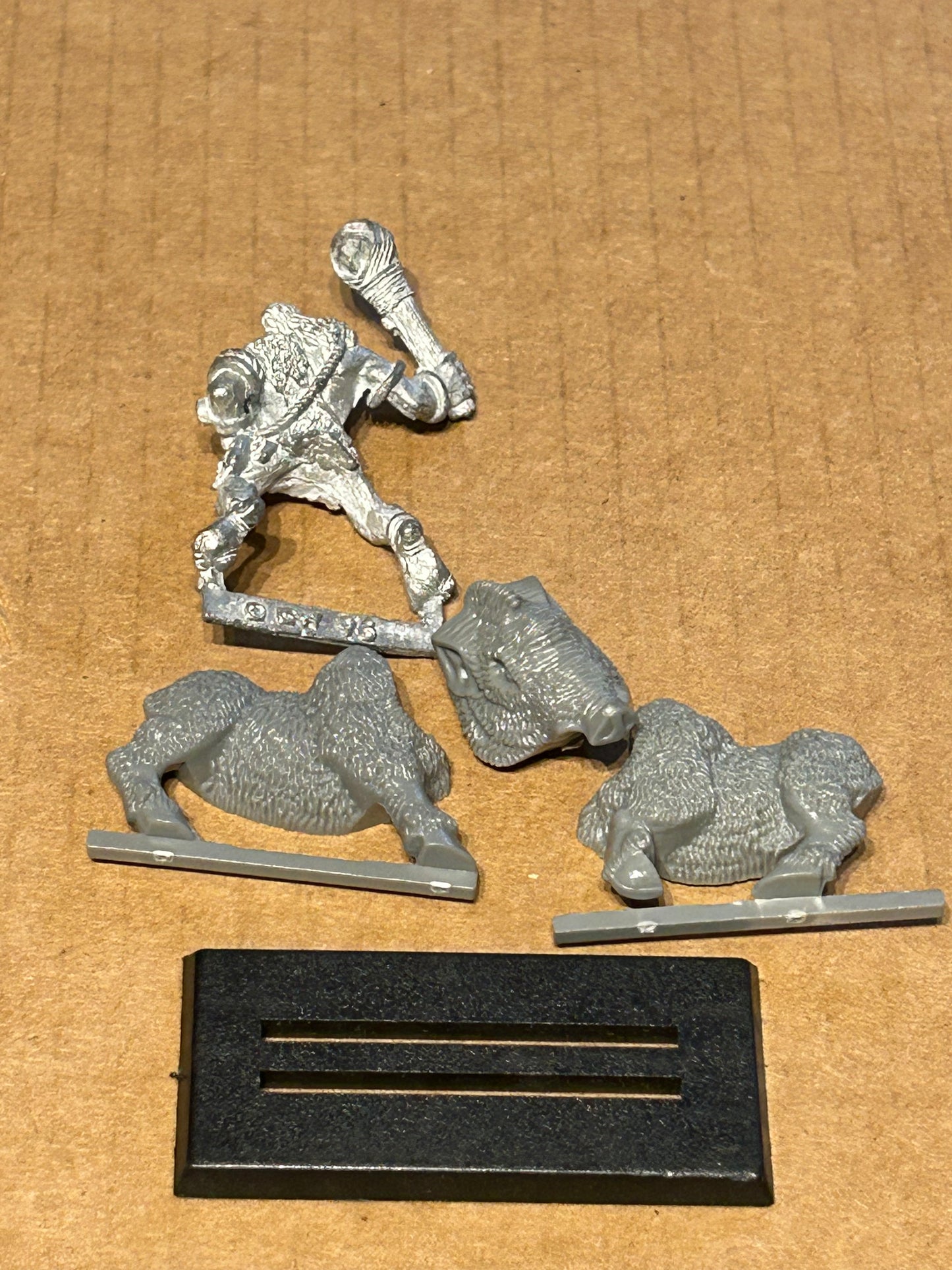 Warhammer Fantasy Battles Old World Savage Orc Boar Boy with club Games Workshop
