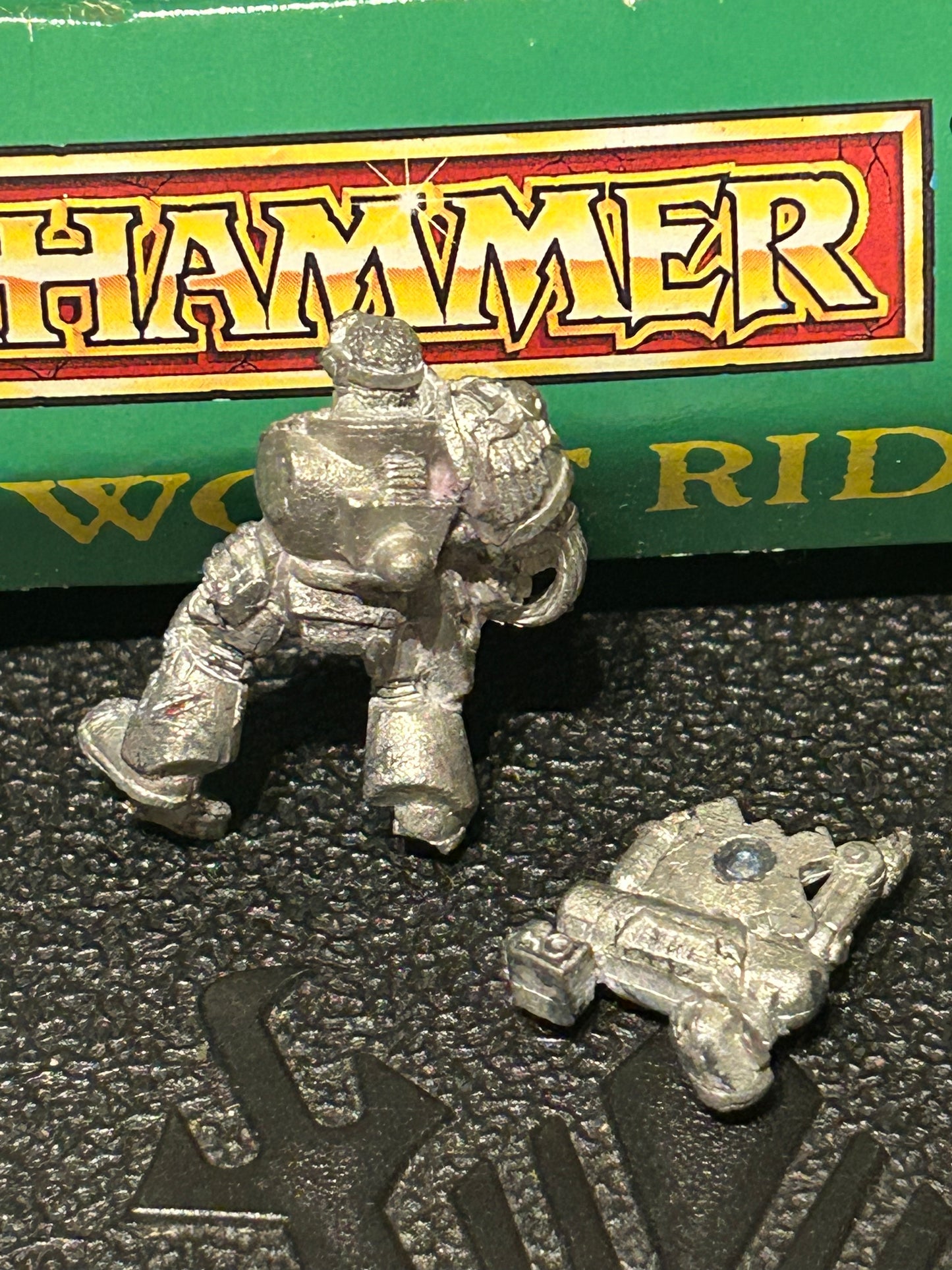 Space Marine Apothecary Metal Figure, warhammer 40k