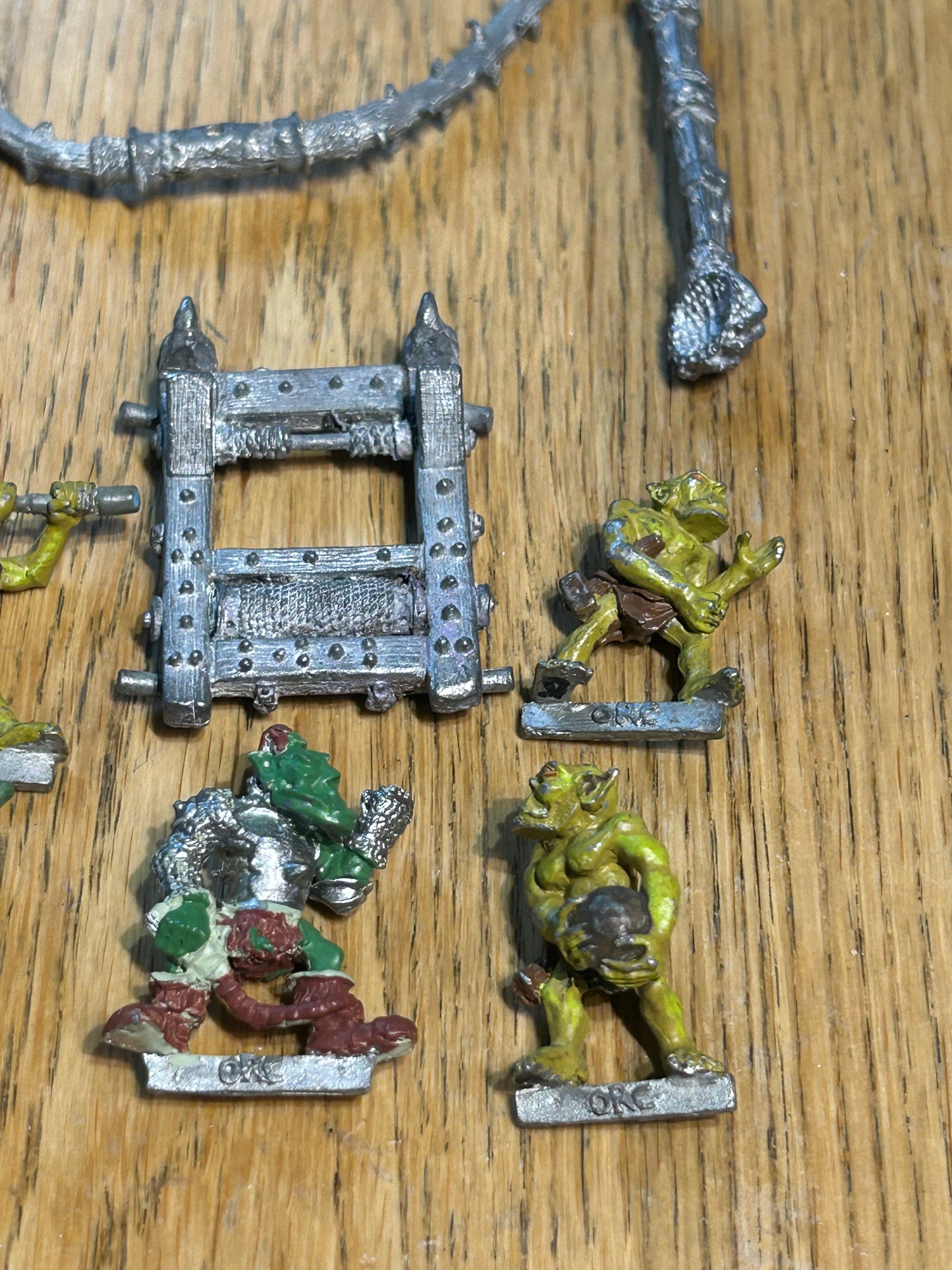 WARHAMMER FANTASY ORCS & GOBLINS GOBLINS WAR MACHINE CATAPULT MAN MANGLER