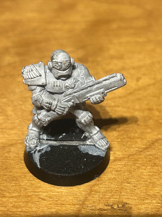 ADEPTUS ARBITES w shotgun Metal Imperial Guard Army Warhammer 40K 1992