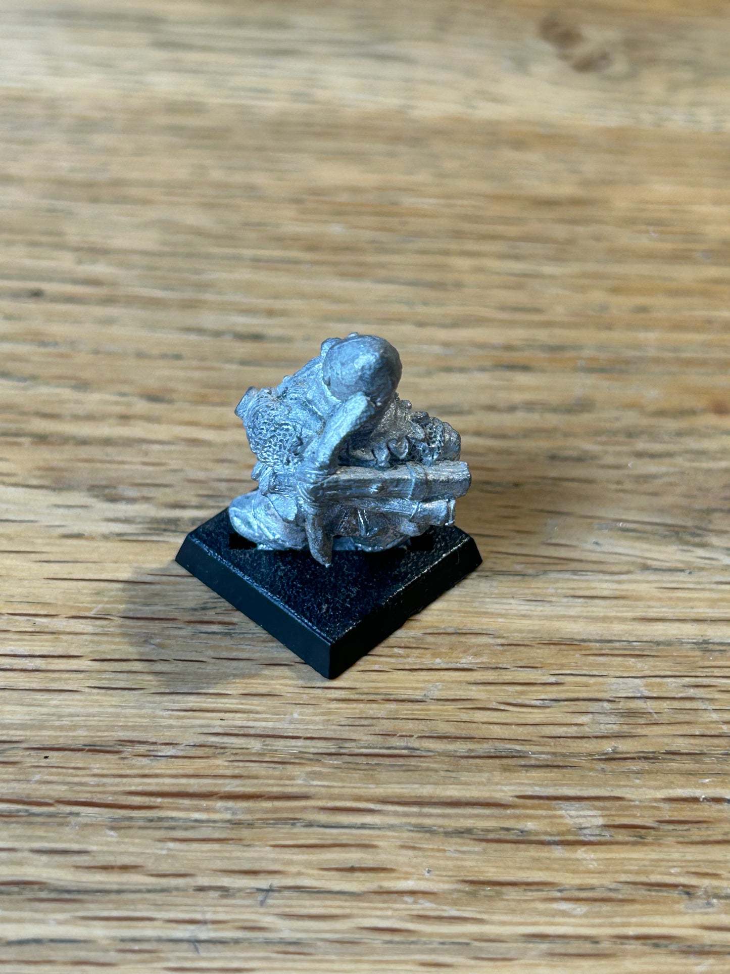 Warhammer fantasy dwarfs bugman’s rangers dwarf trooper (metal has darkened a bit)