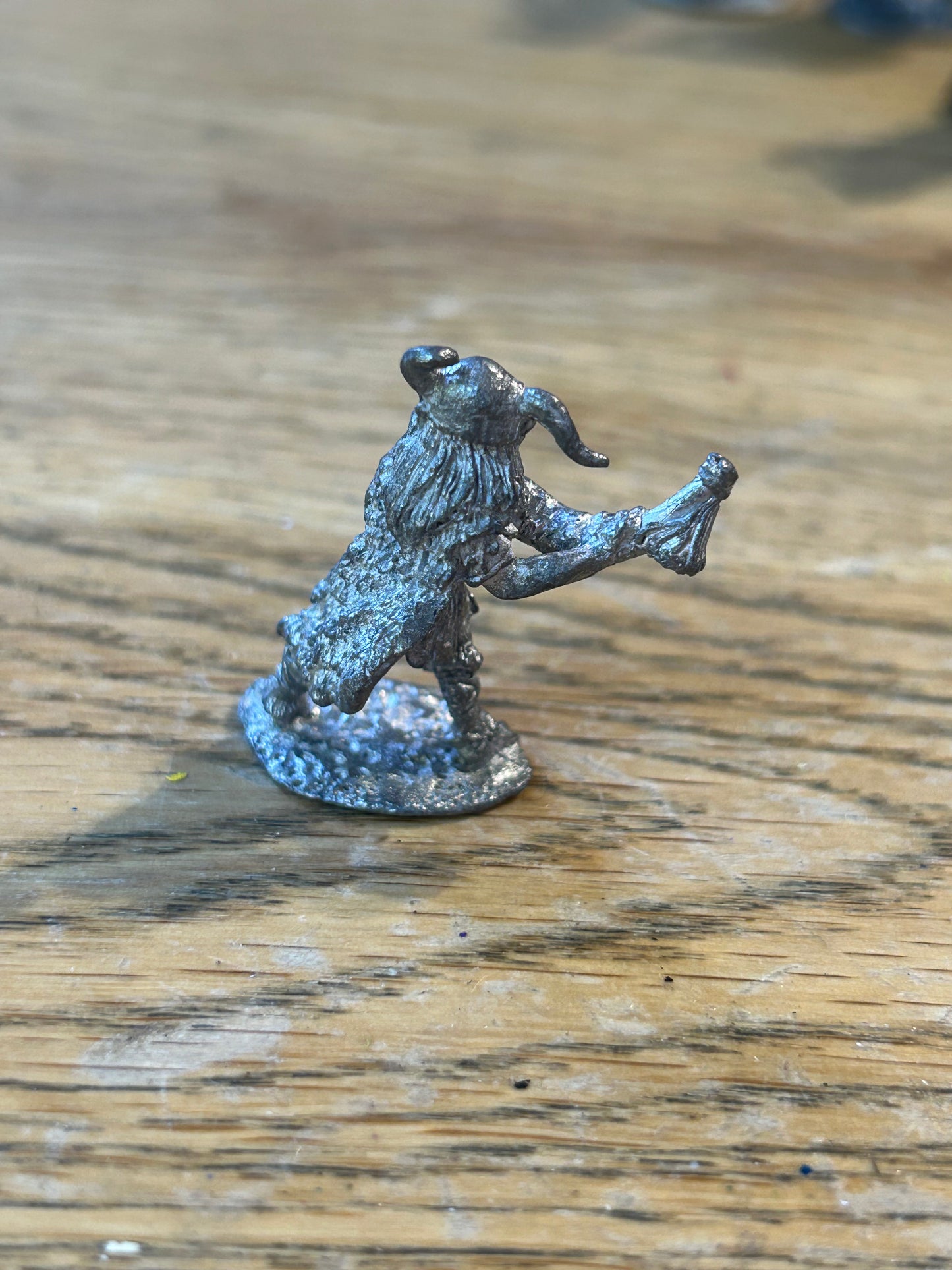 Citadel - Preslotta - Warhammer fantasy - C36 - Class Hobgoblin warrior with axe - 1984 (missing axe head)