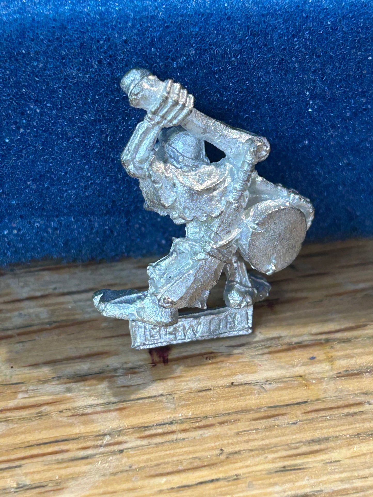 WARHAMMER THE OLD WORLD goblin musician CURSED COMPANY DOGS OF WAR