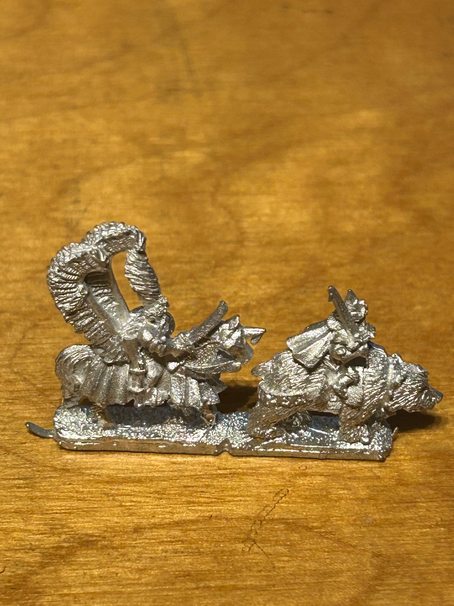 Warmaster 10mm - Kislev - Kislev Lord on bear and Lord on horse - Metal OOP