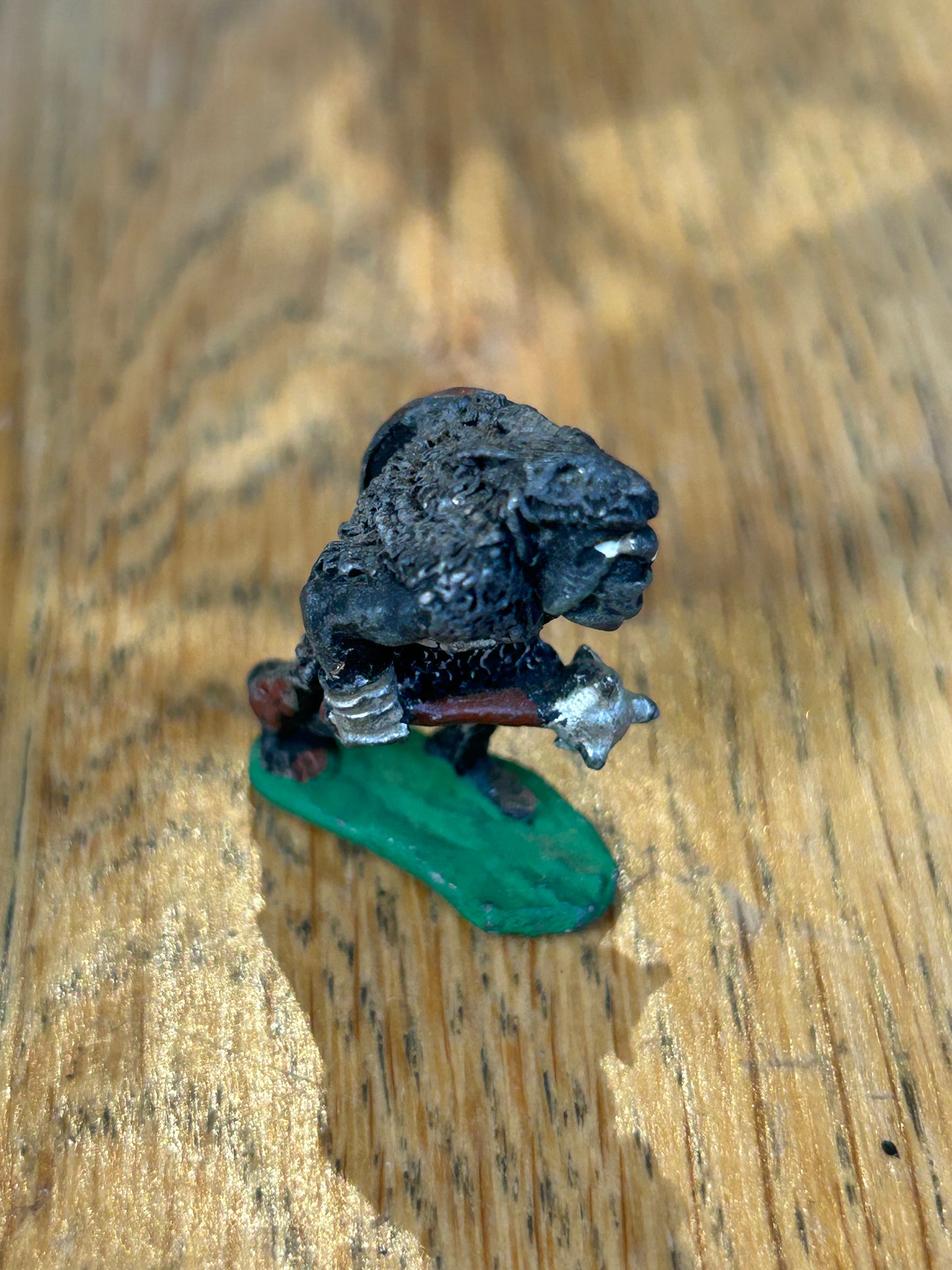 Warhammer fantasy preslotta orc with mace and shield