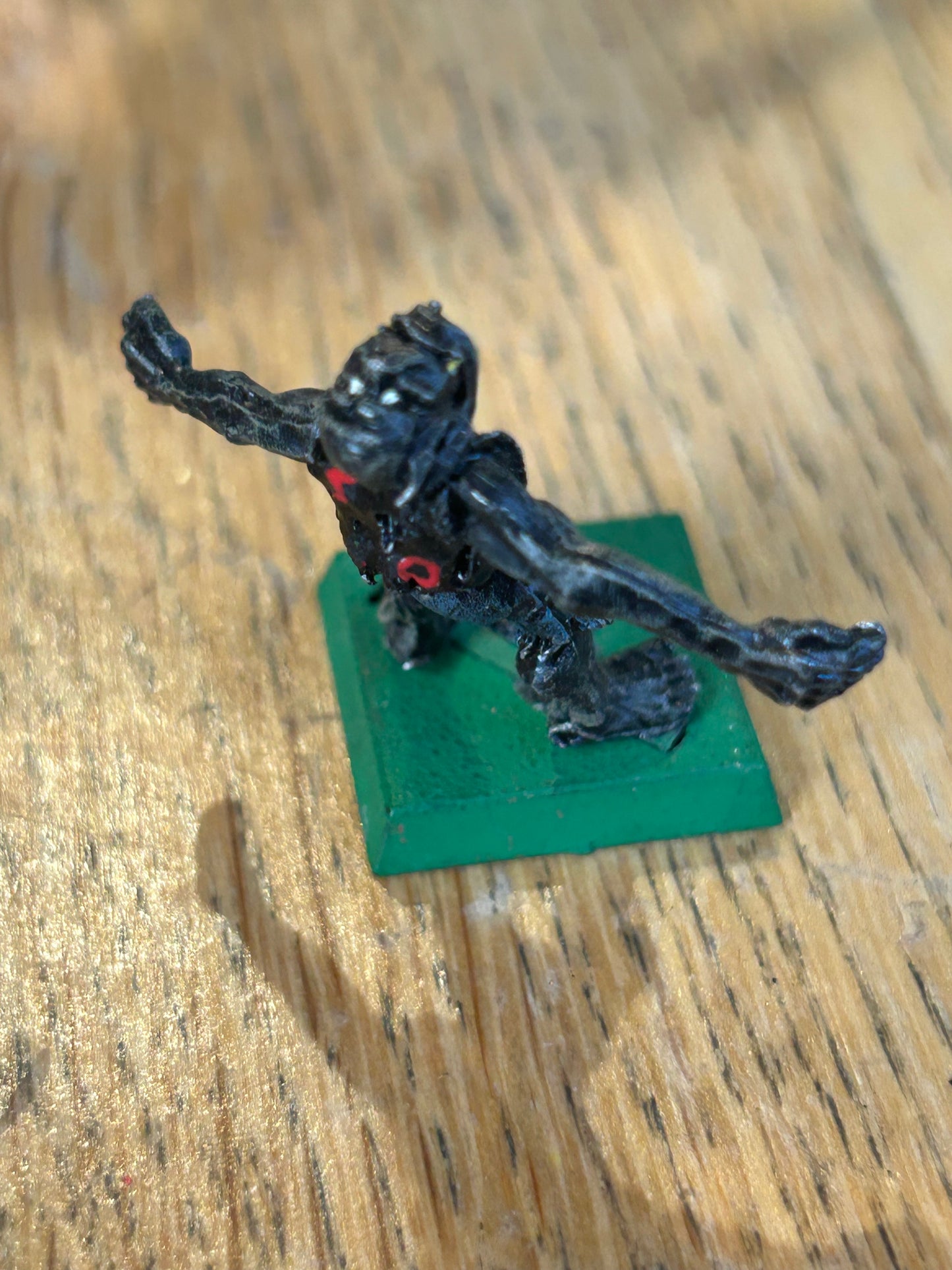 Citadel Warhammer C15 Orcs Villagers Villager Punched Orc Wounded Metal Figure