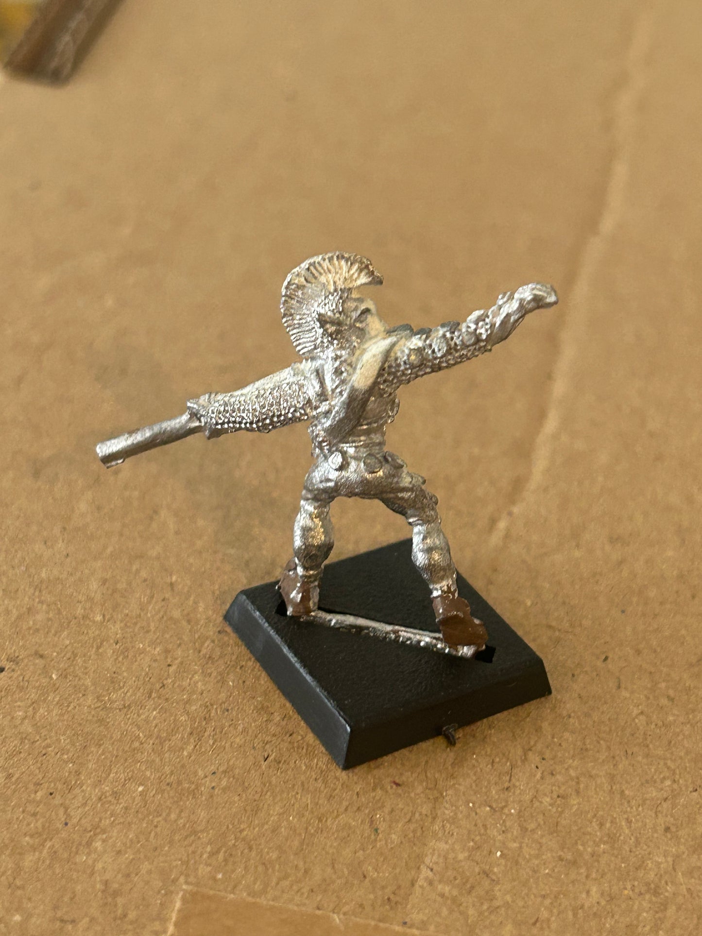 Warhammer Fantasy old world wood elf wardancer with javelin