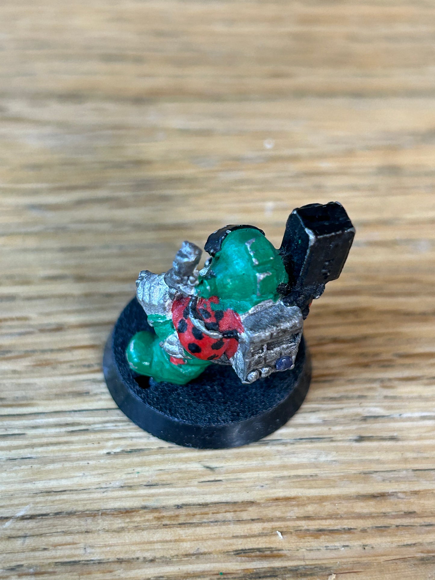 Musician Squat Rogue Trader / Space Dwarf Warhammer 40000 metal