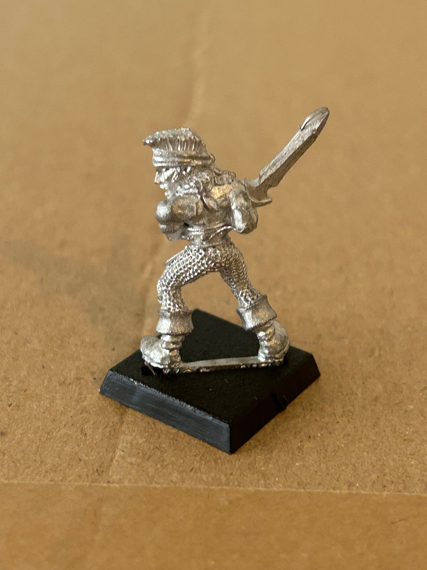 Warhammer Fantasy old world wood elf Elf Wardancer ELF5 Hathnir sword and bandaged arm