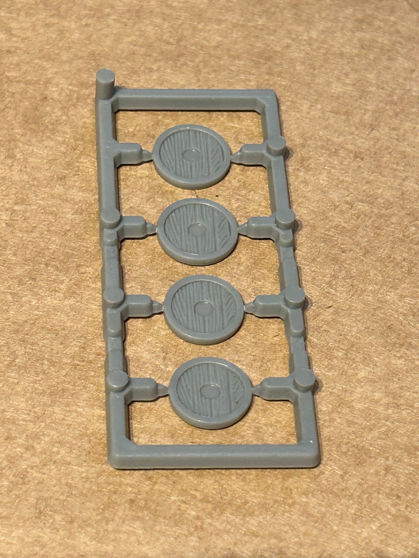 Warhammer Shield x4 Round Shields BNOS Sprue Games Workshop 1993 (4 available)