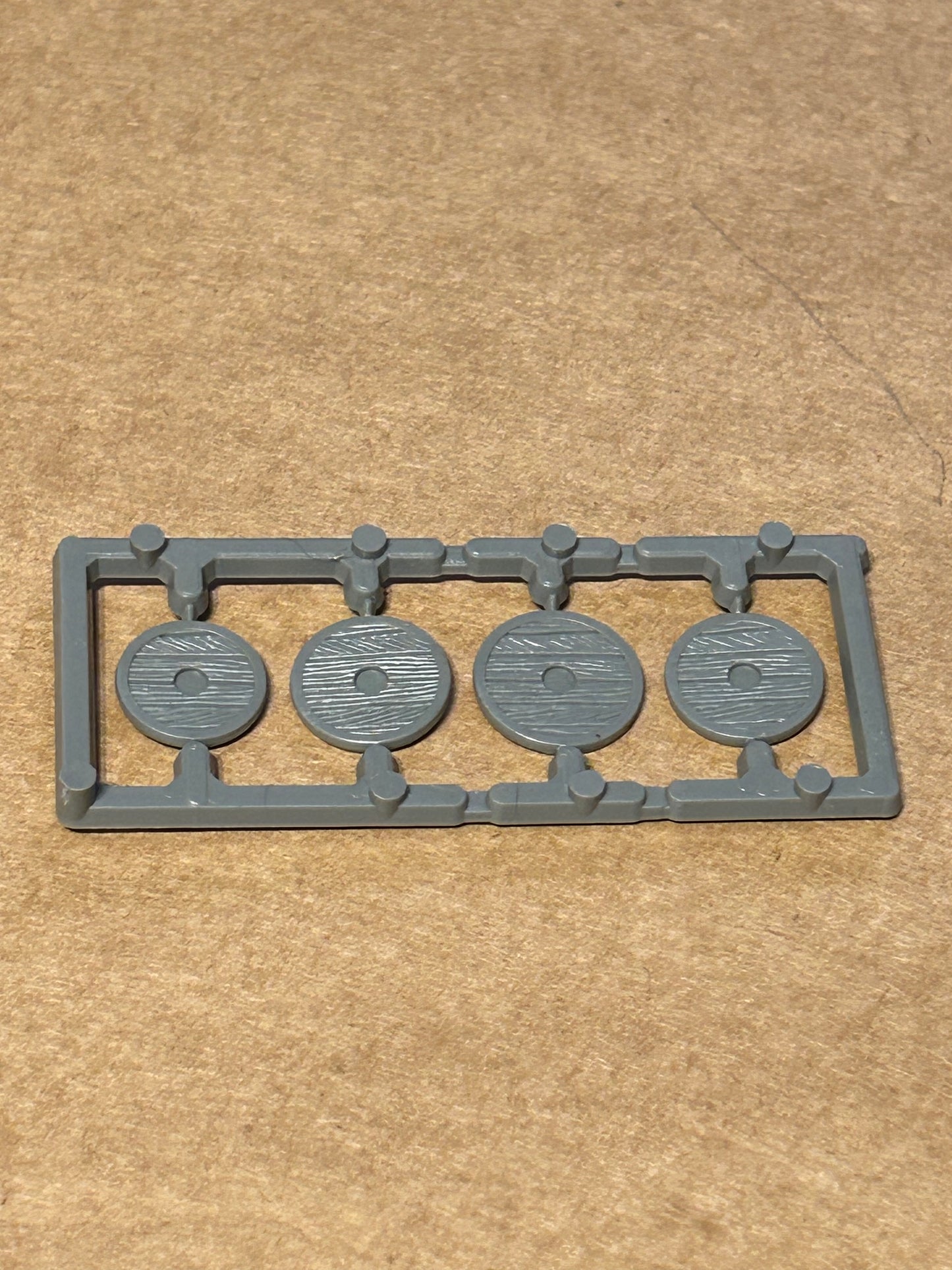 Warhammer Shield x4 Round Shields BNOS Sprue Games Workshop 1993