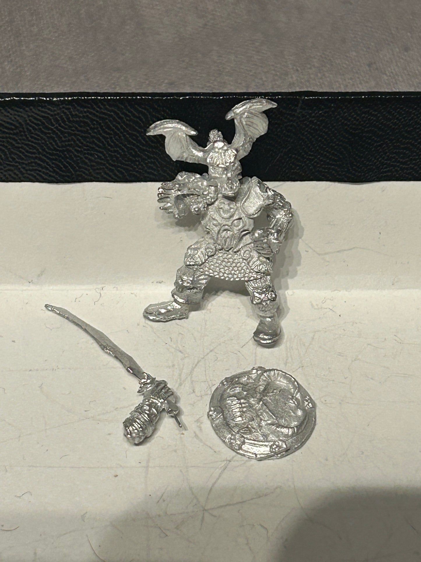 Knightmare miniatures beastman chaos warrior Dieter the Ageless
