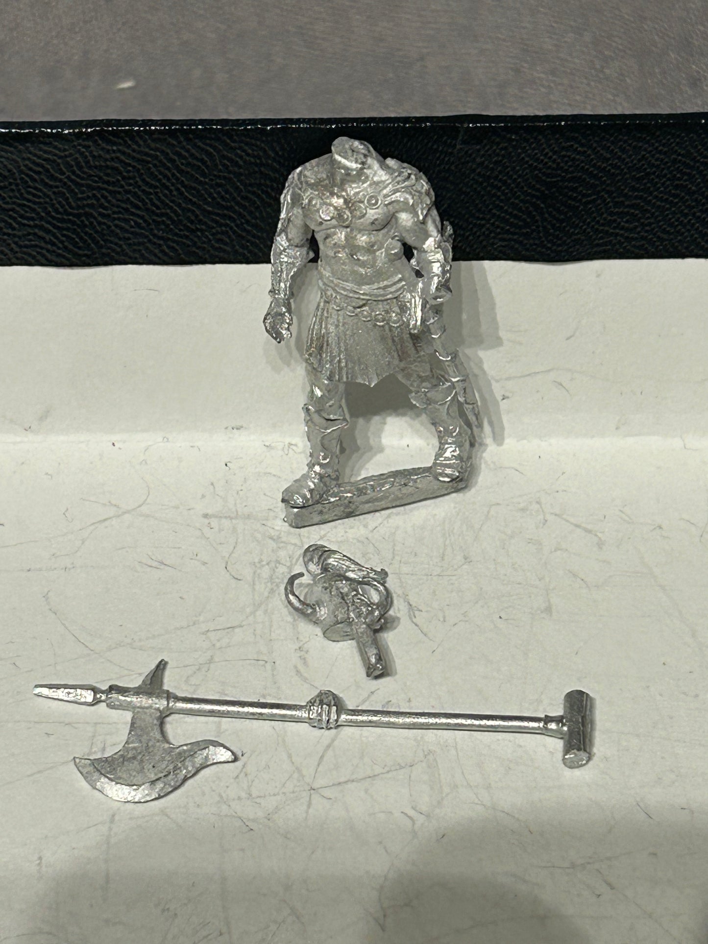 Knightmare miniatures dungeon master hero character barbarian