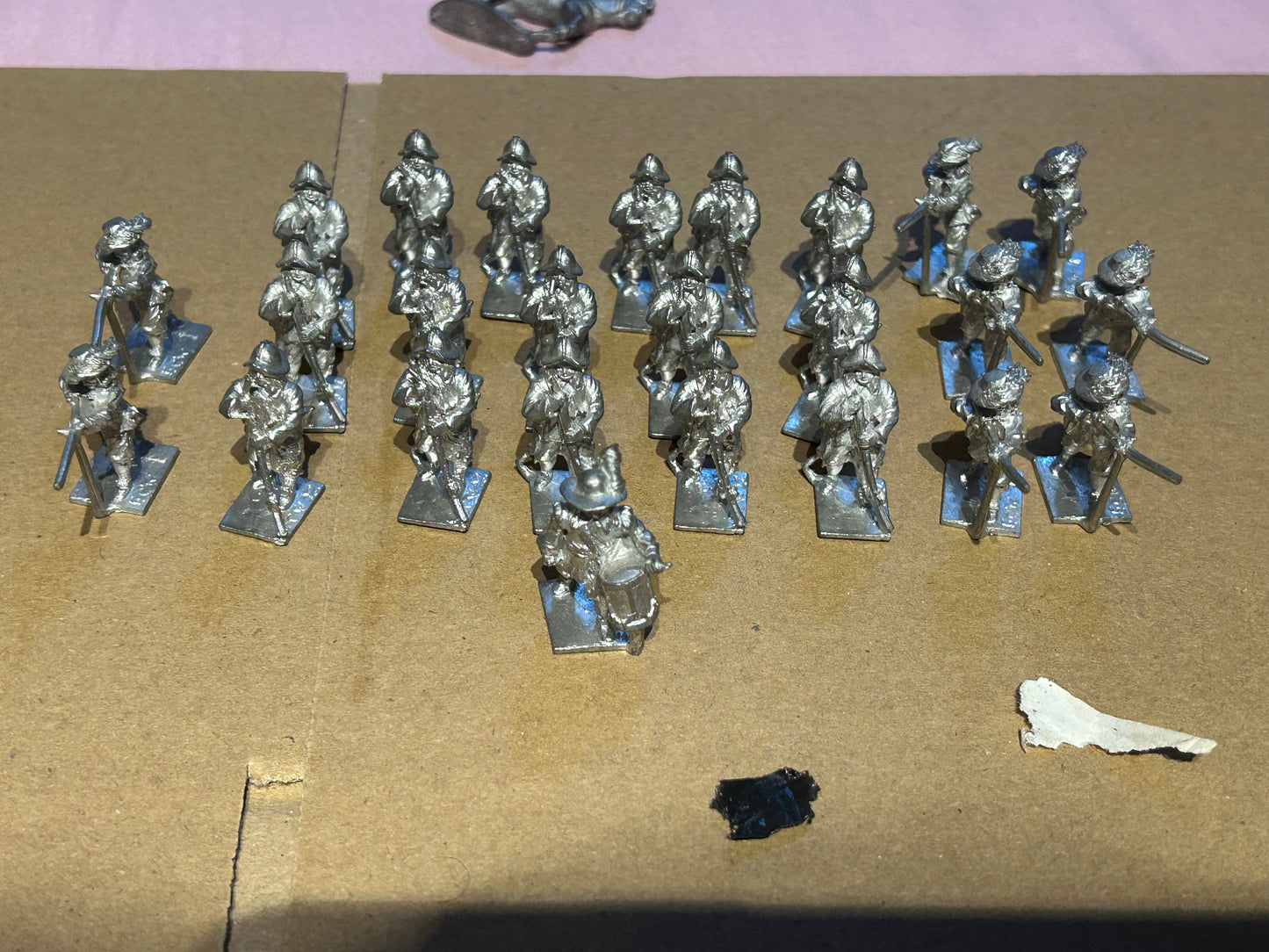 Lamming or minifigs cavalier and Roundheads muskets historical miniatures English civil war