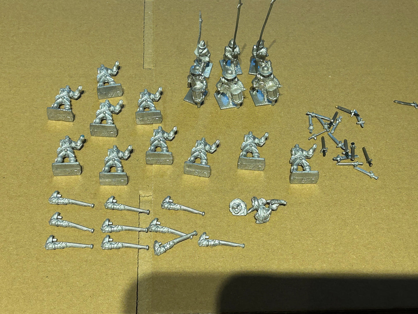 Minifigs cavalier and Roundheads muskets, pikemen and musicians  historical miniatures English civil war