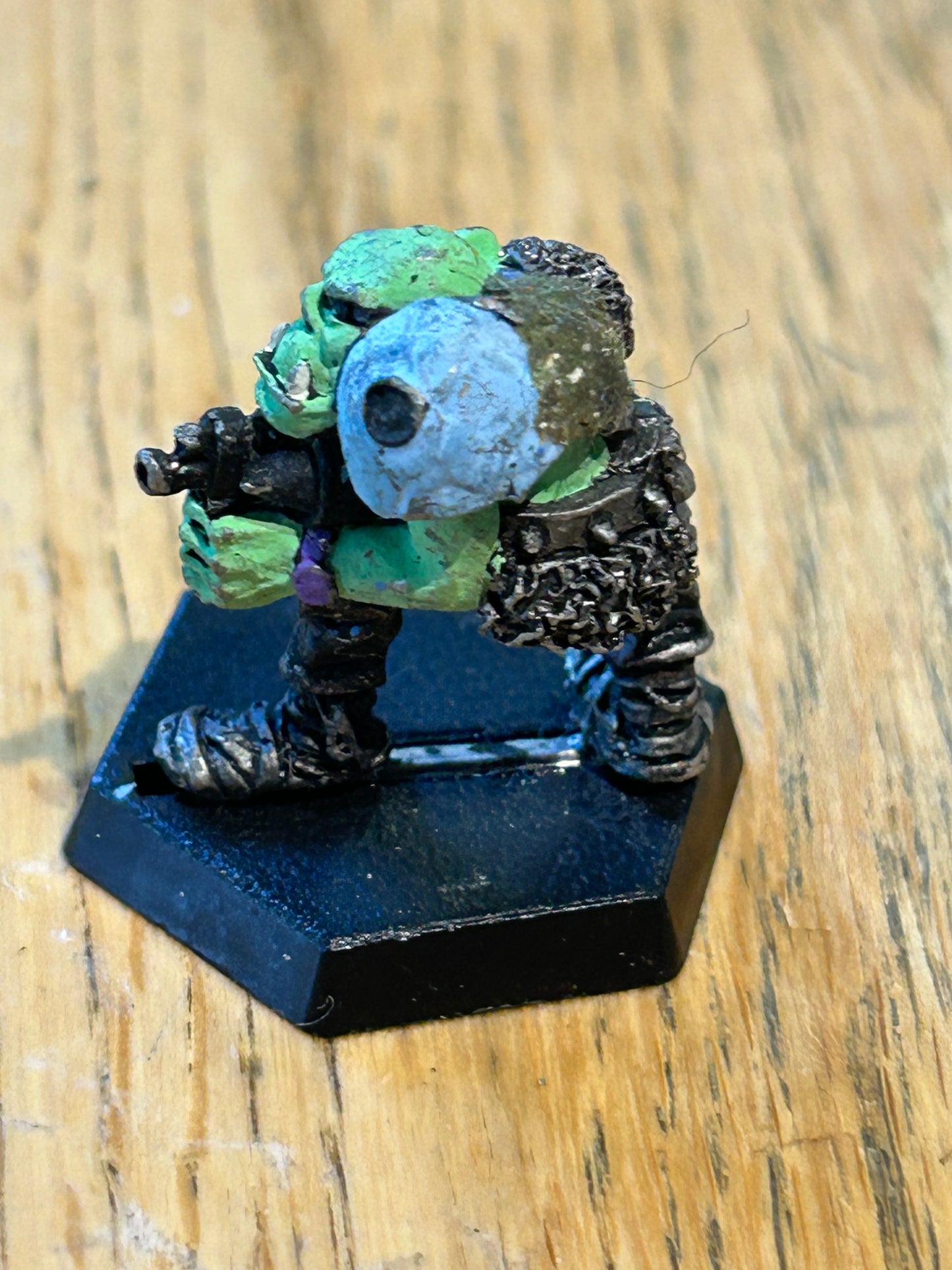 Warhammer 40k rogue trader space ork raider trooper