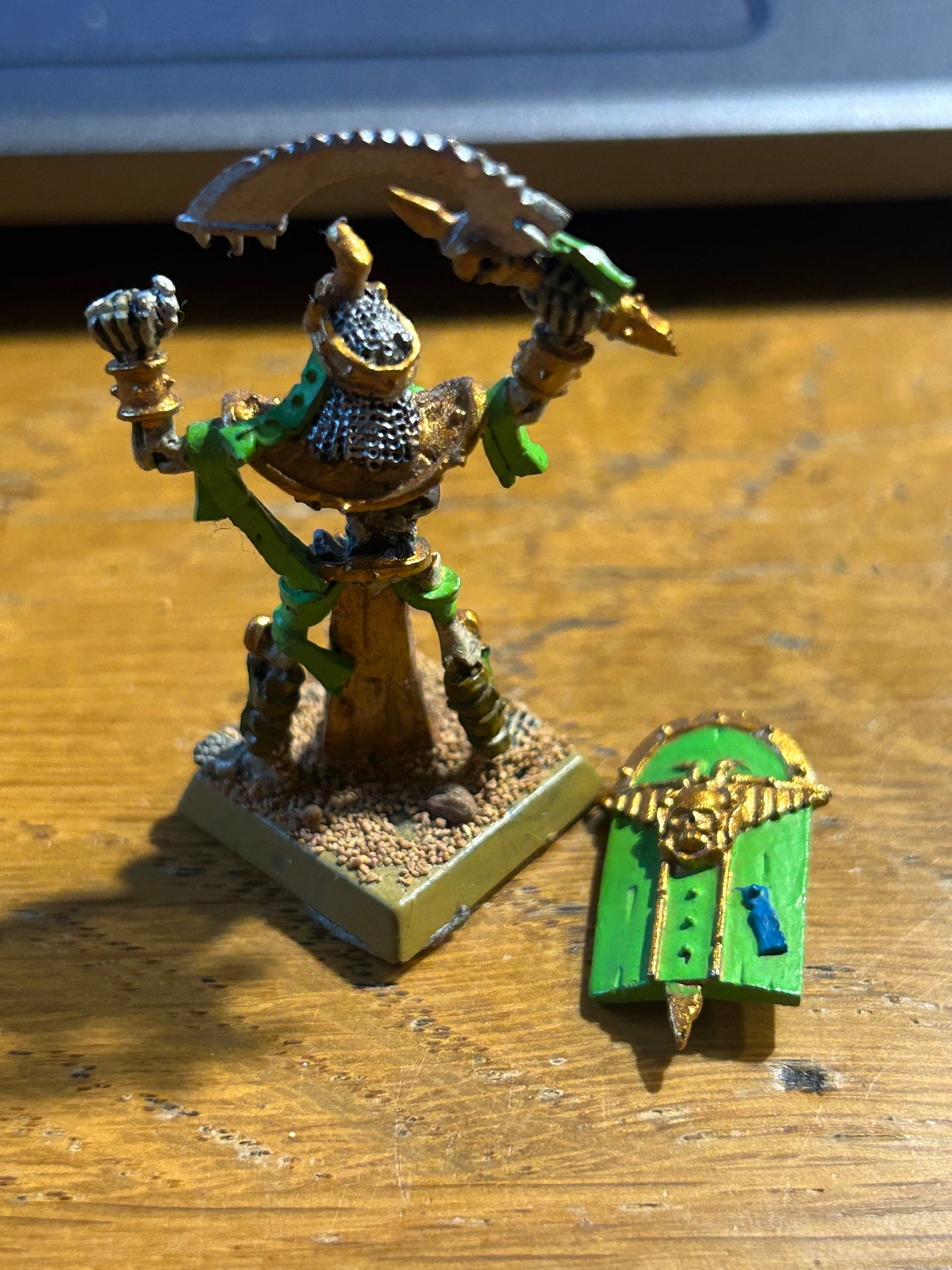 Warhammer fantasy old world tomb kings tomb champion guard metal (with shield)