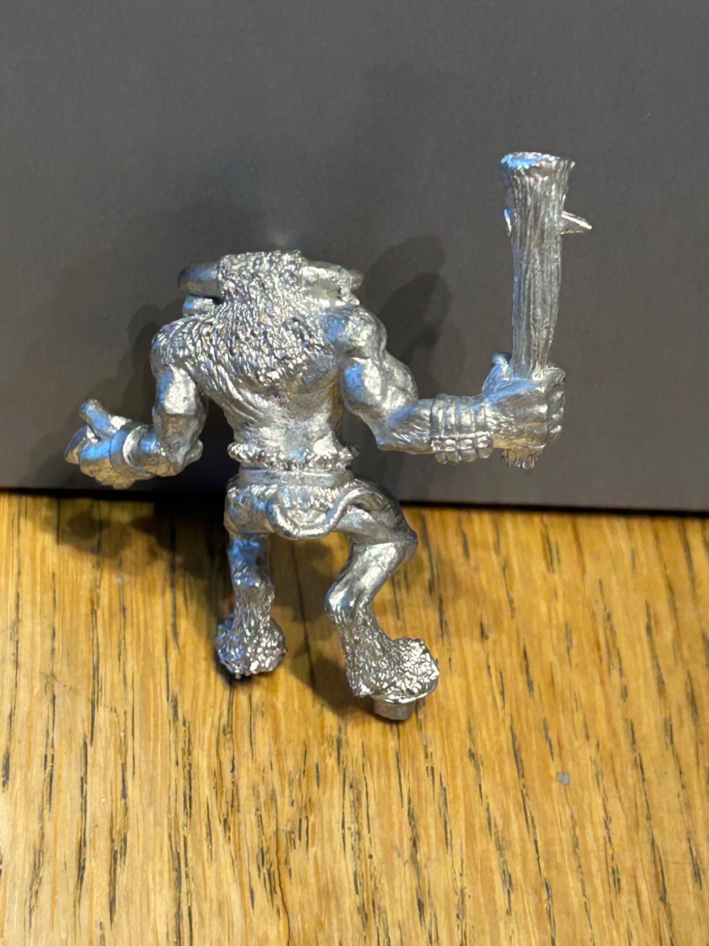 Citadel Warhammer 80s Marauder MM42 Minotaur A with spiked club (4 of this sculpt available)