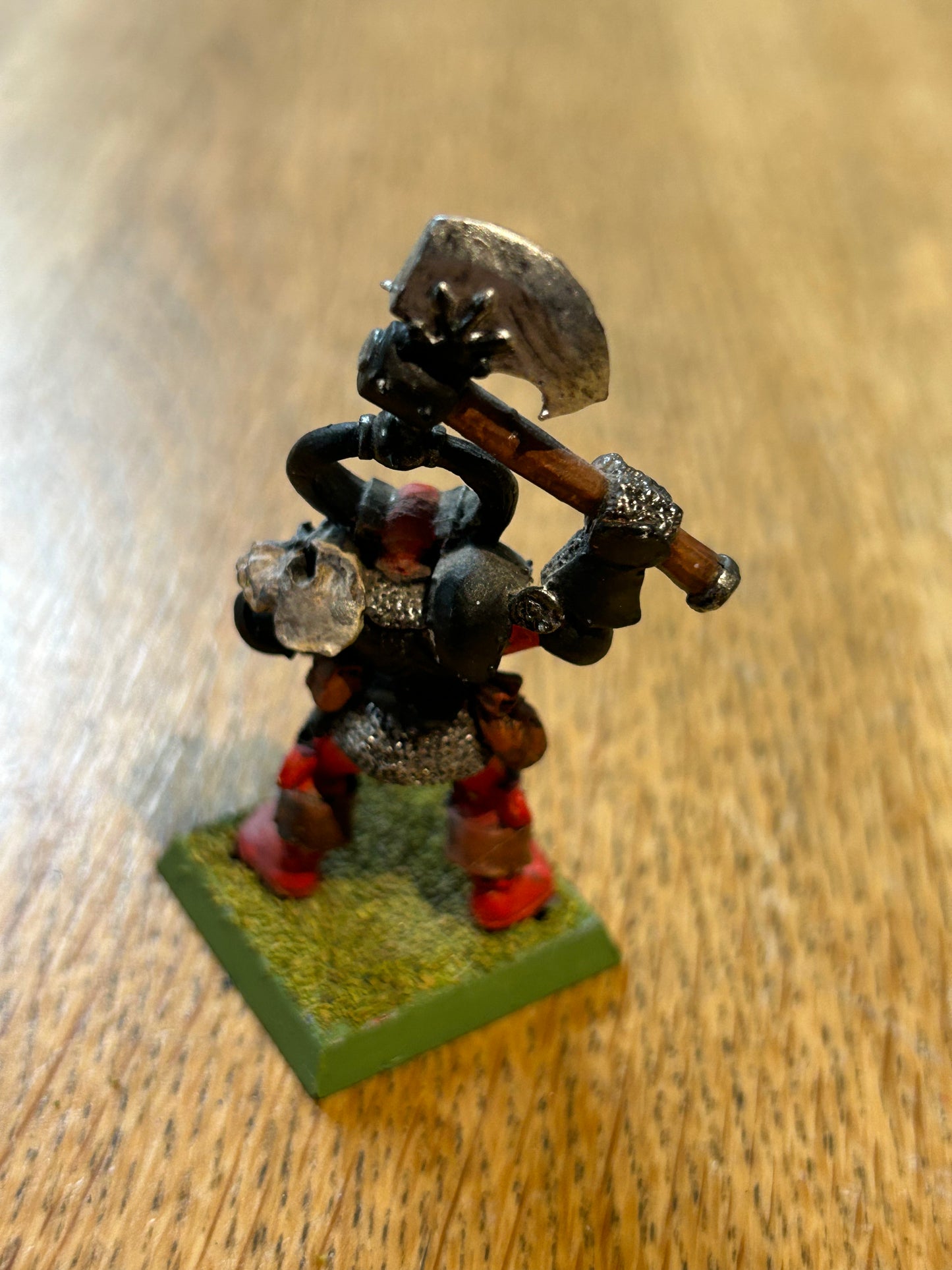 Warhammer fantasy 4th edition chaos warrior with axe