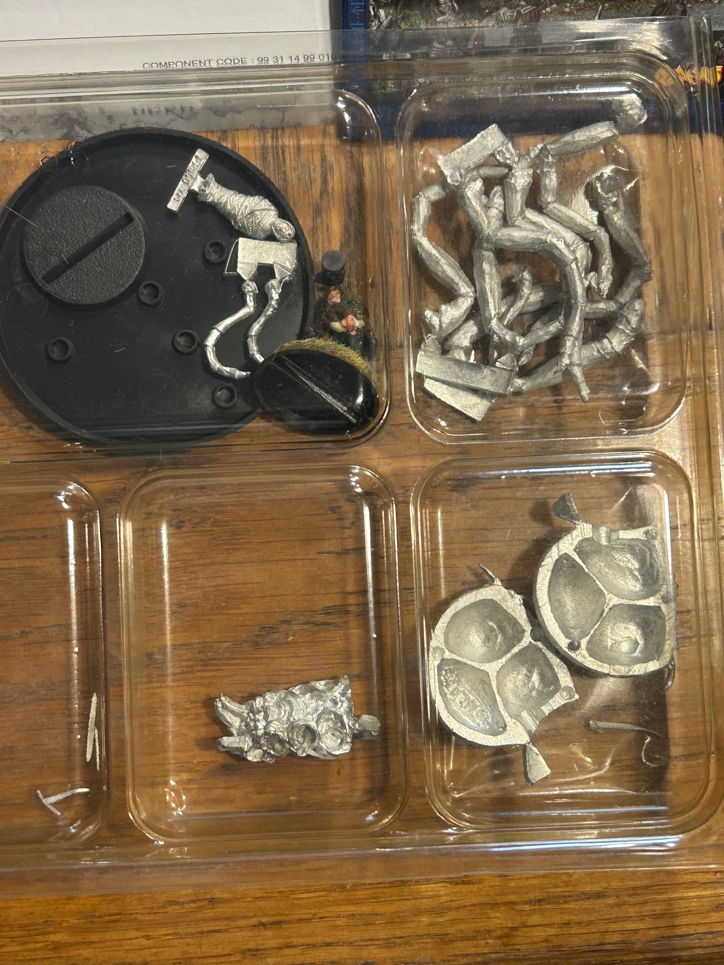 Games Workshop LOTR In The Clutches of Shelob Metal 2004 mostly New in opened box (Sam has been painted)