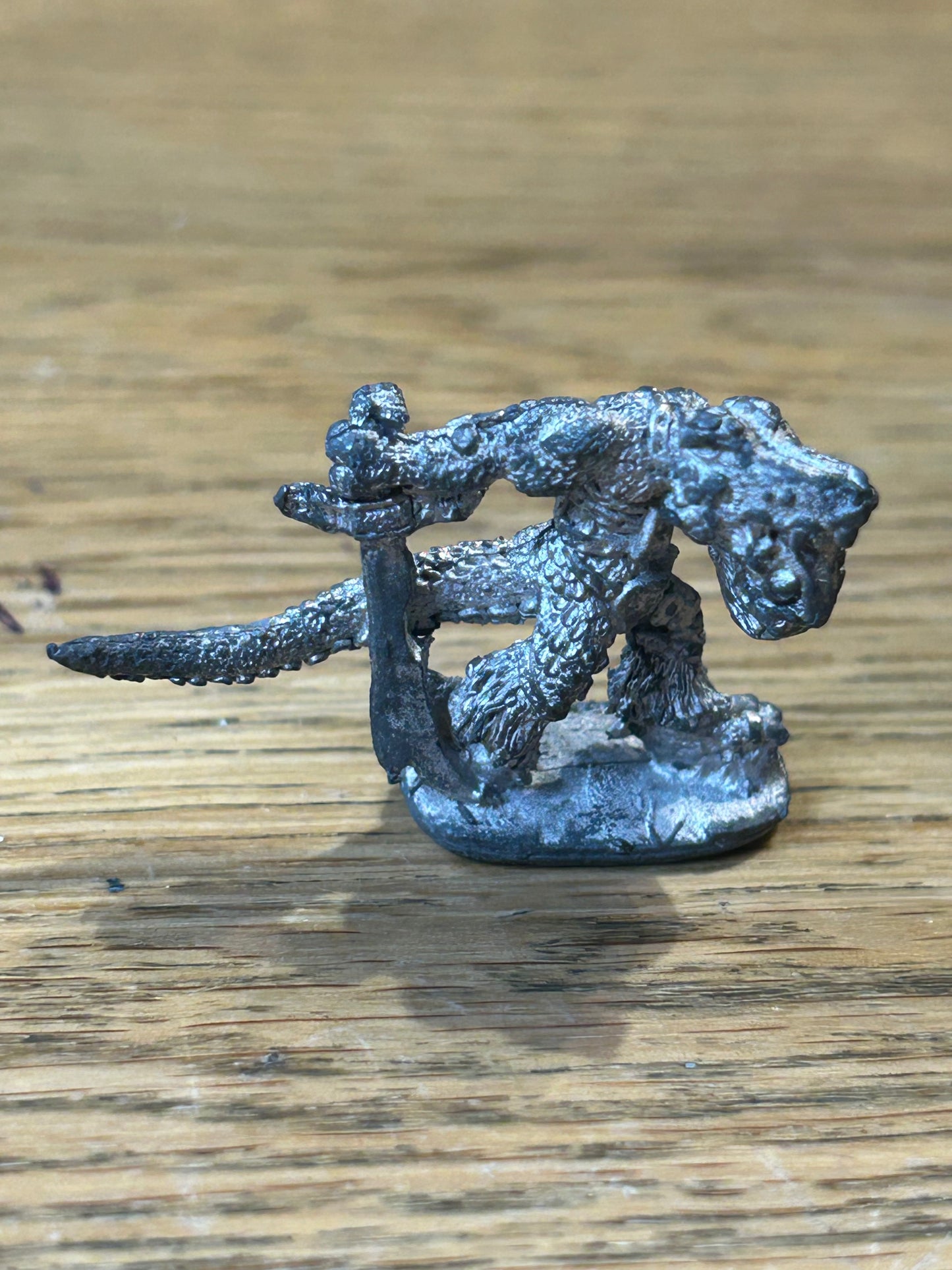 Warhammer fantasy c19 lizardmen with sword and shield